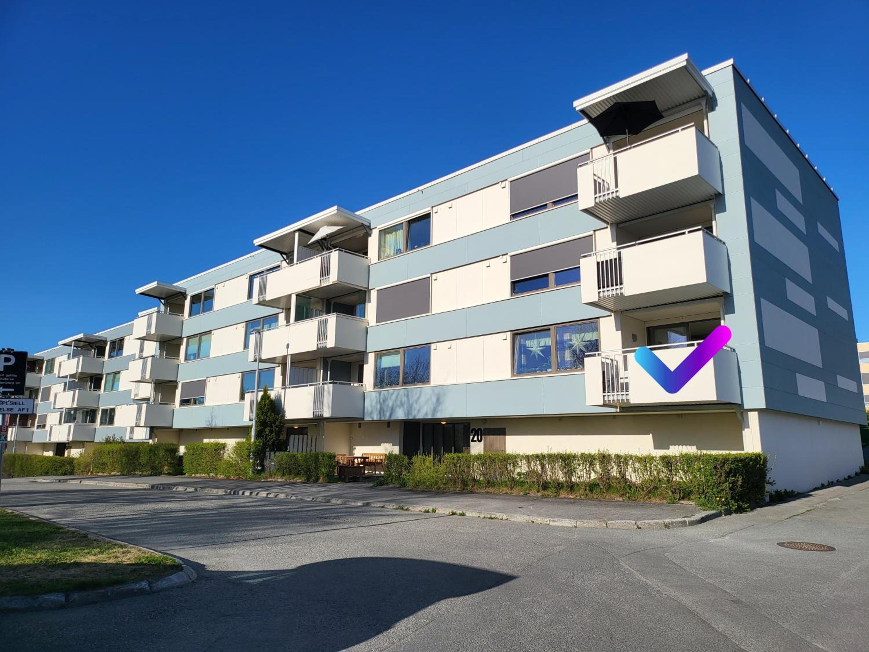 Two-Bedroom Apartment With Balcony photo 3