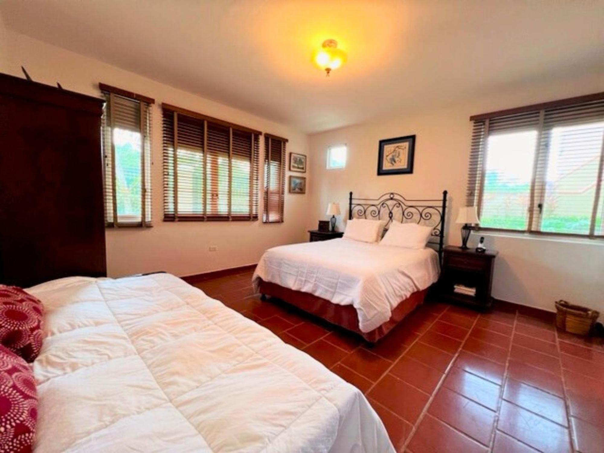 Three-Bedroom Villa photo 1