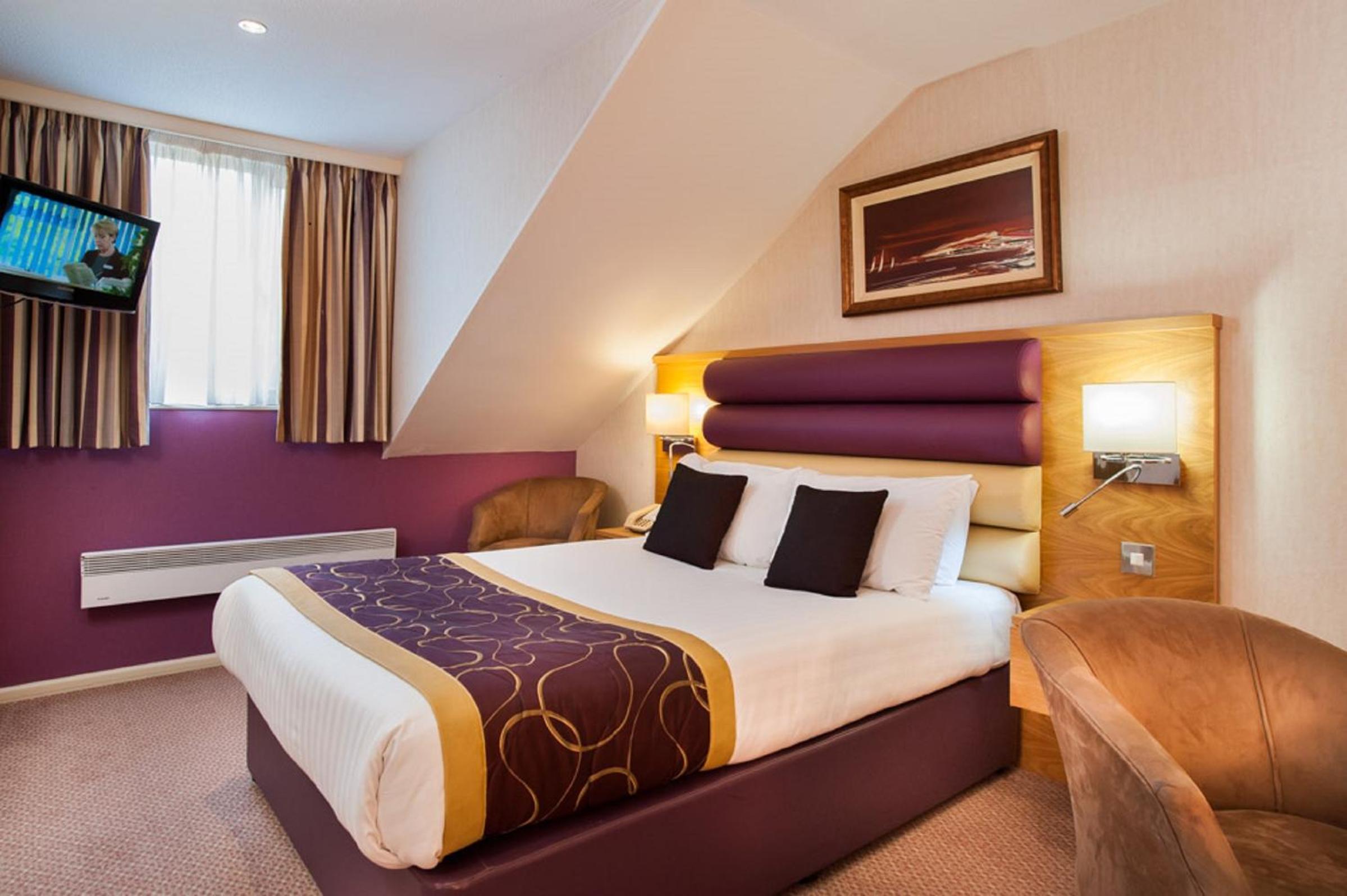Standard Double or Twin Room - Photo 3