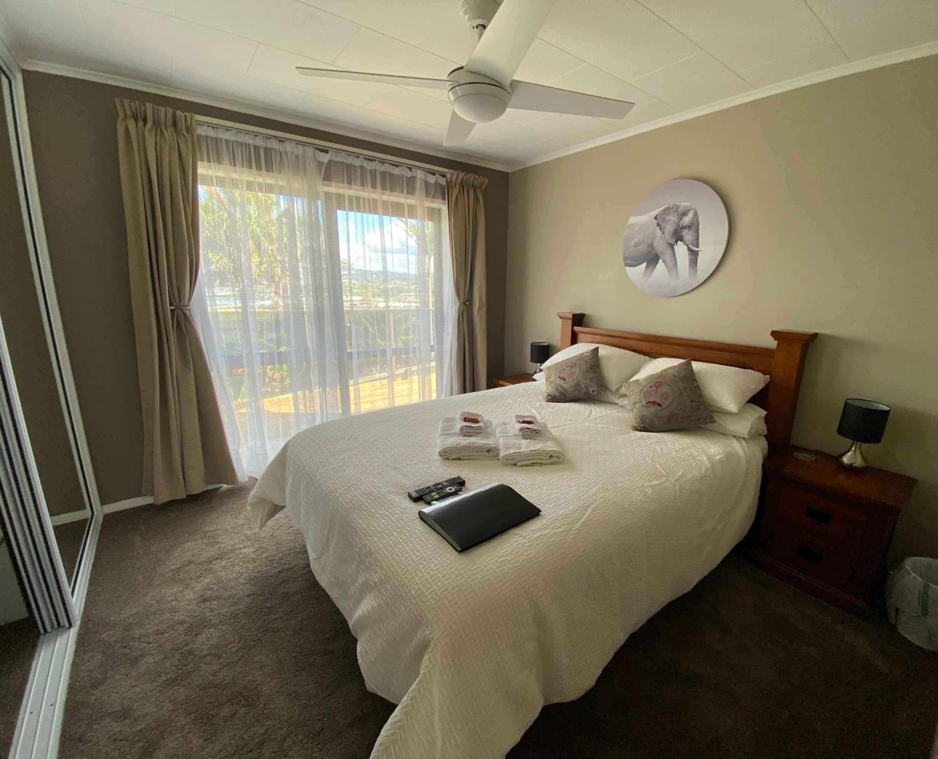 Queen Room with Balcony photo 1