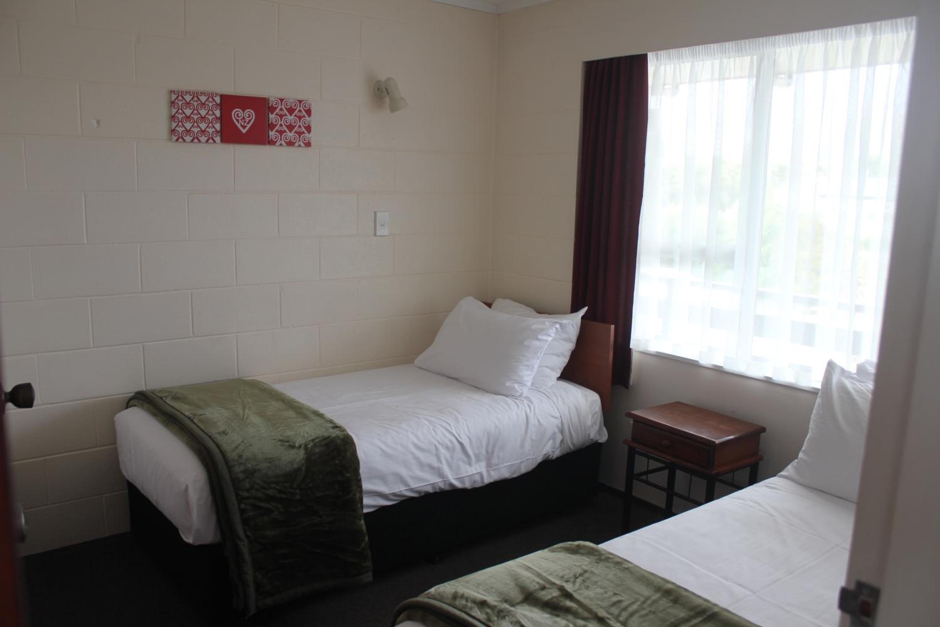 Two-Bedroom Apartment with Bath - Photo 7