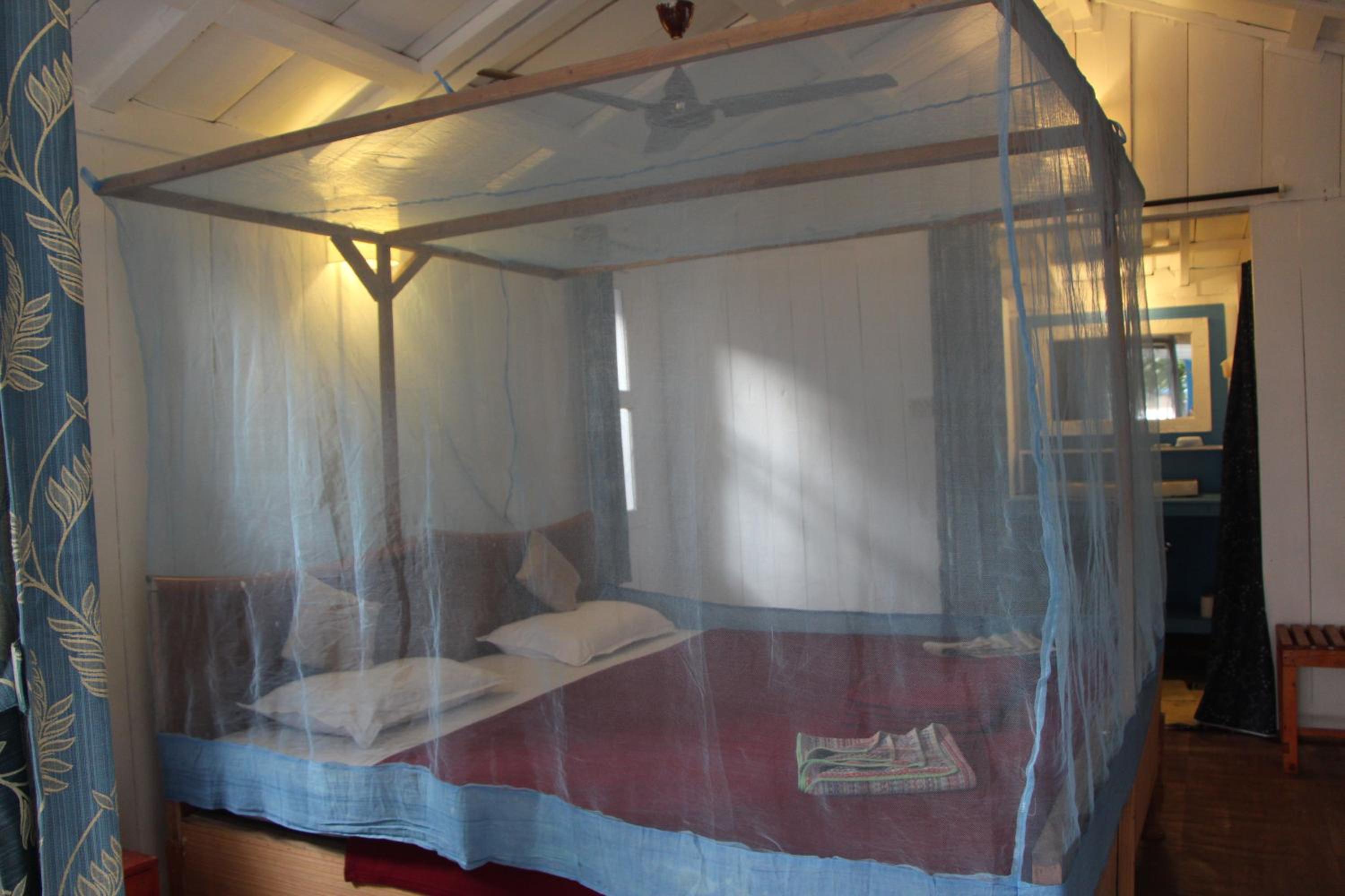 Partial Sea View Beach Hut  photo 2