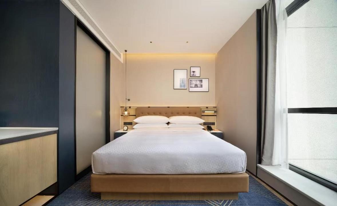 Superior King Room  photo 3