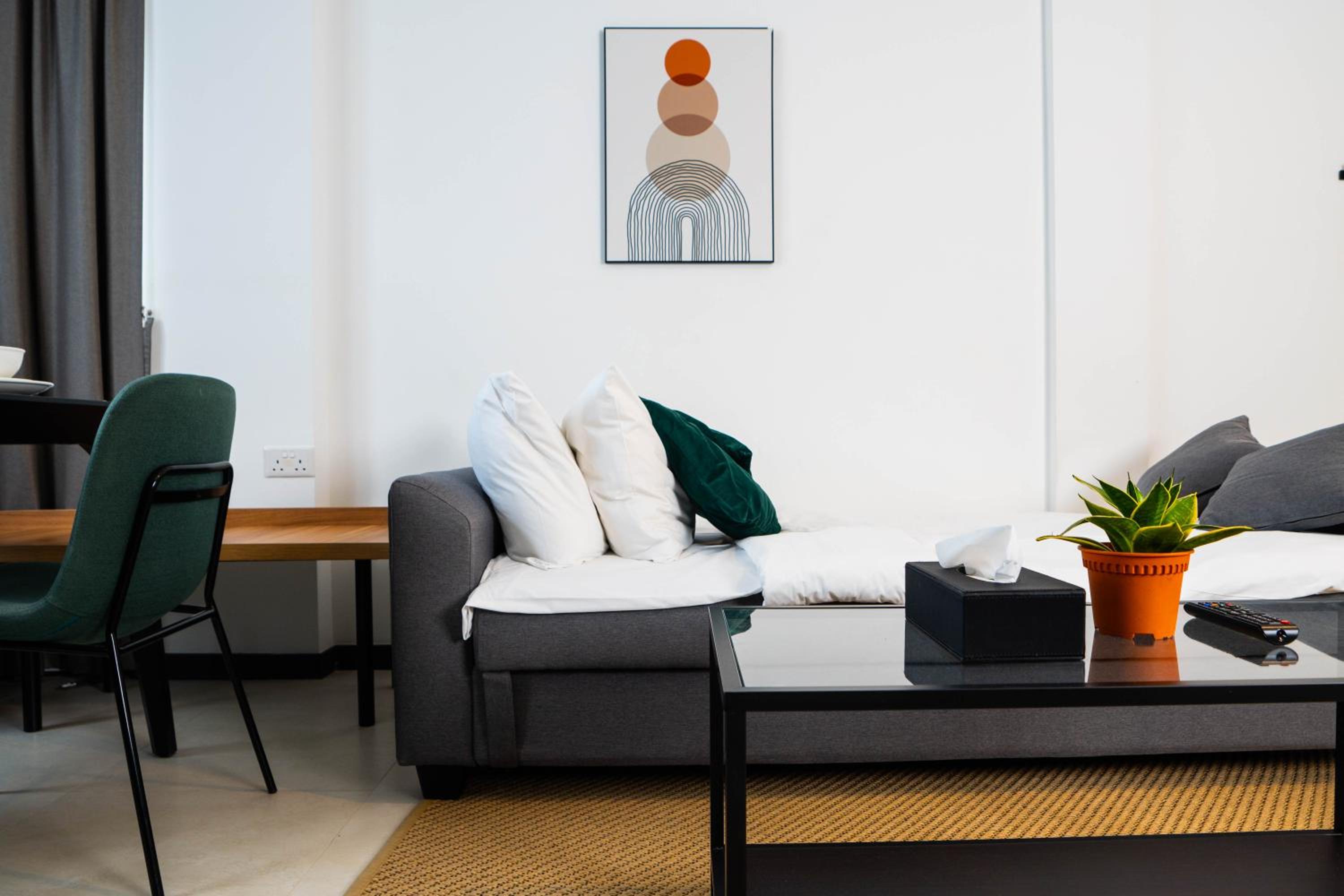 One-Bedroom Triple photo 2