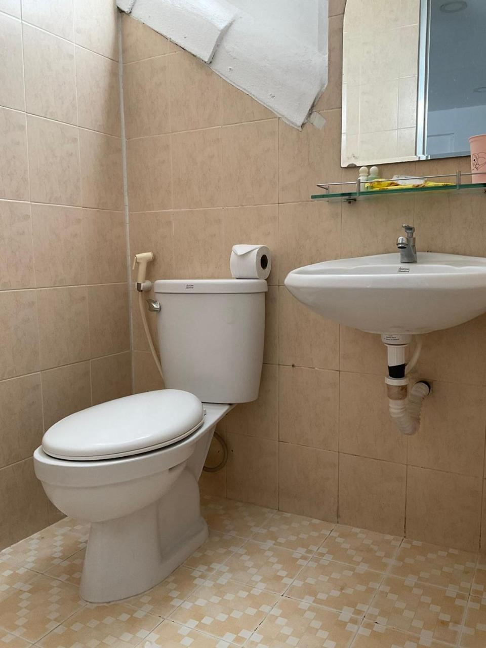 Queen Room photo 3