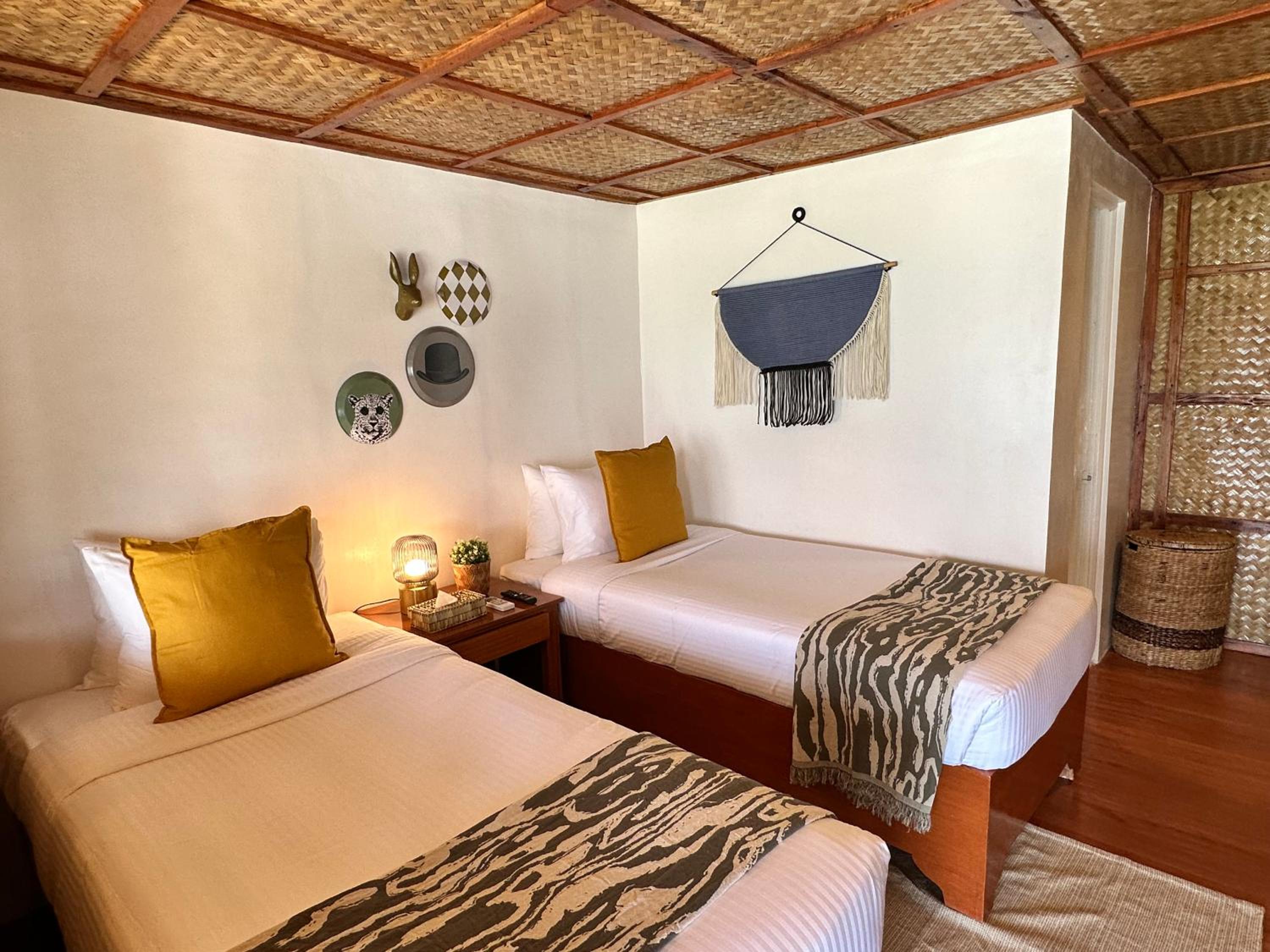Beachfront Twin Room - Photo 9