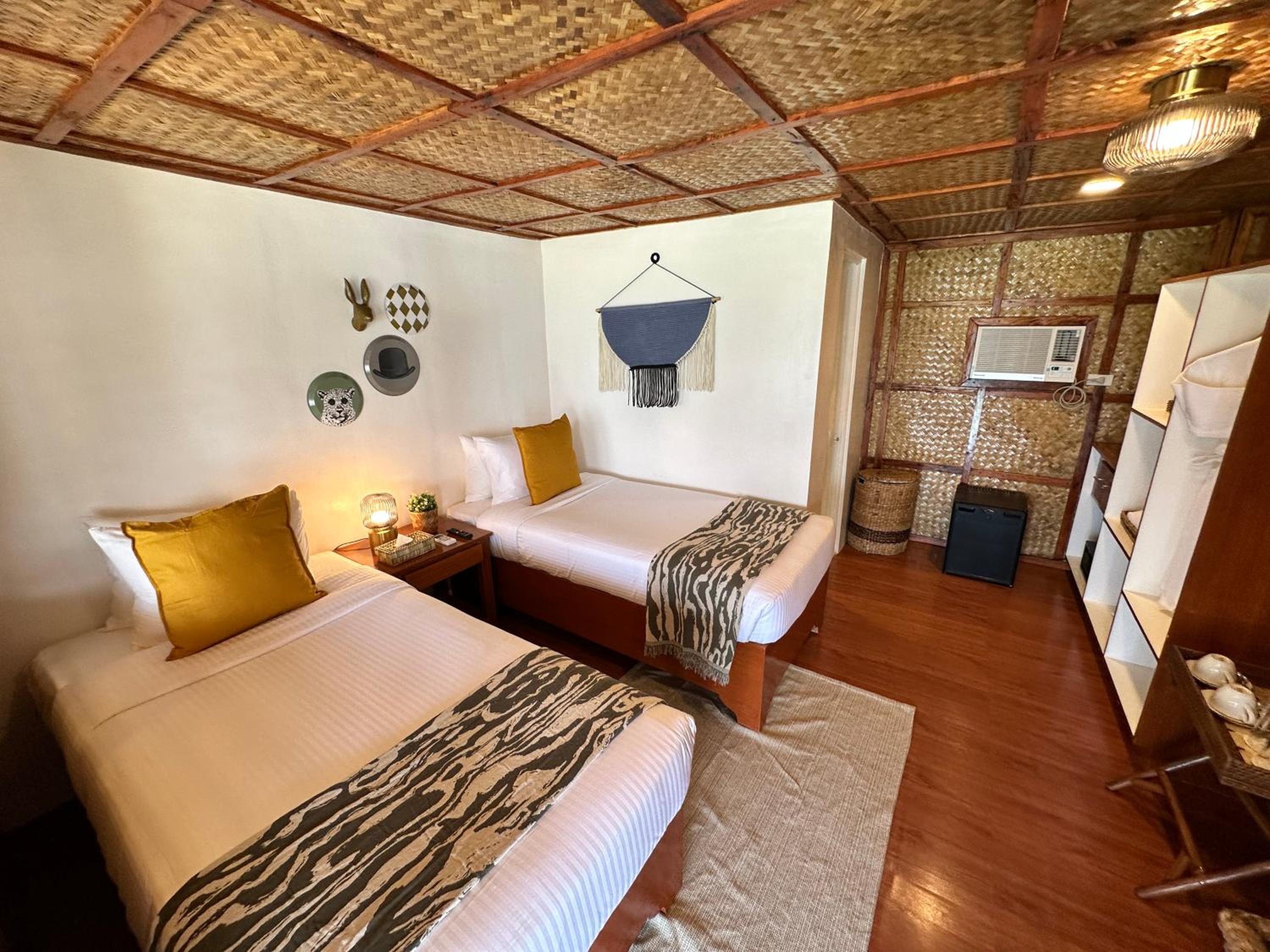 Beachfront Twin Room - Photo 5