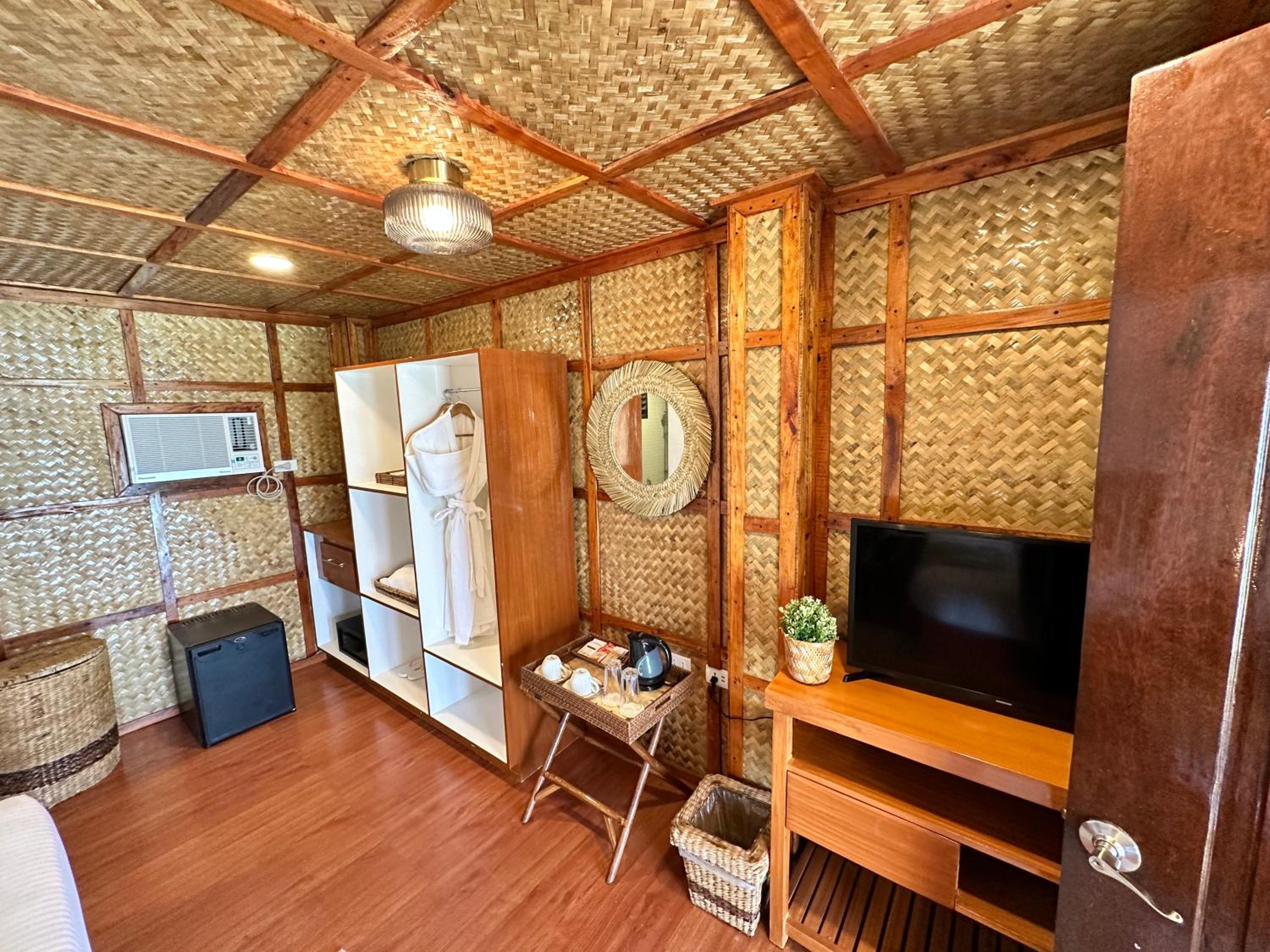 Beachfront Twin Room - Photo 6