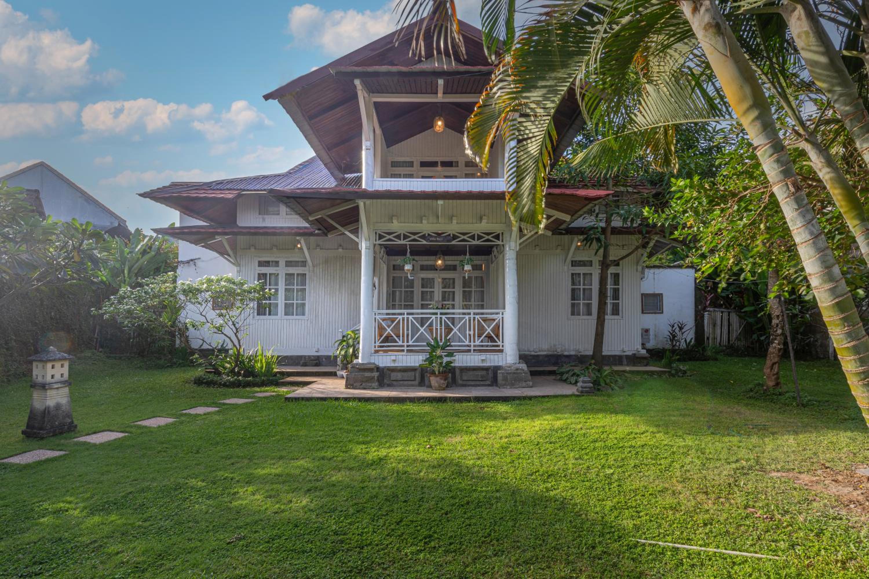 Four Bedroom Villa, - Photo 2