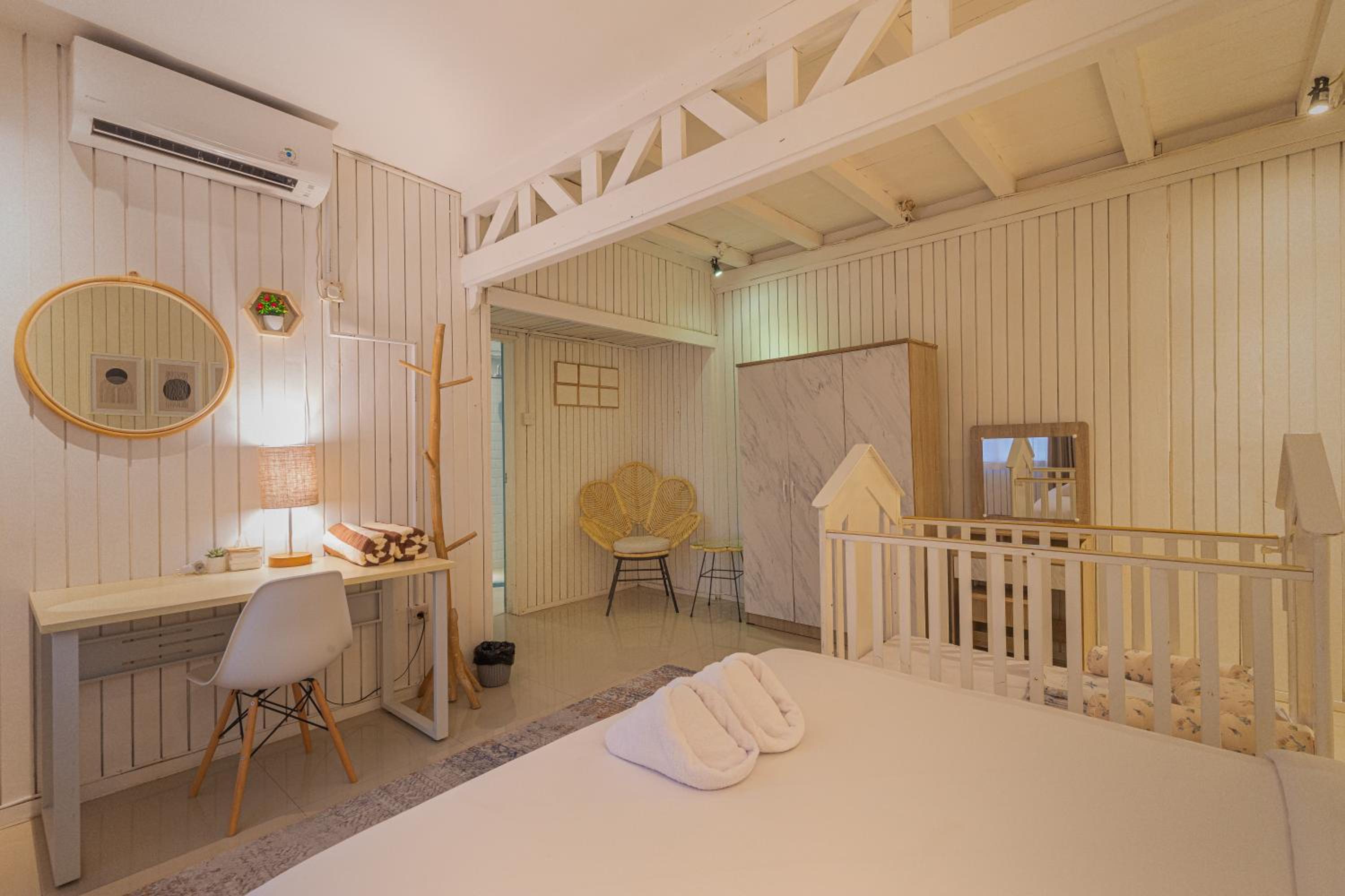 Four Bedroom Villa, - Photo 16