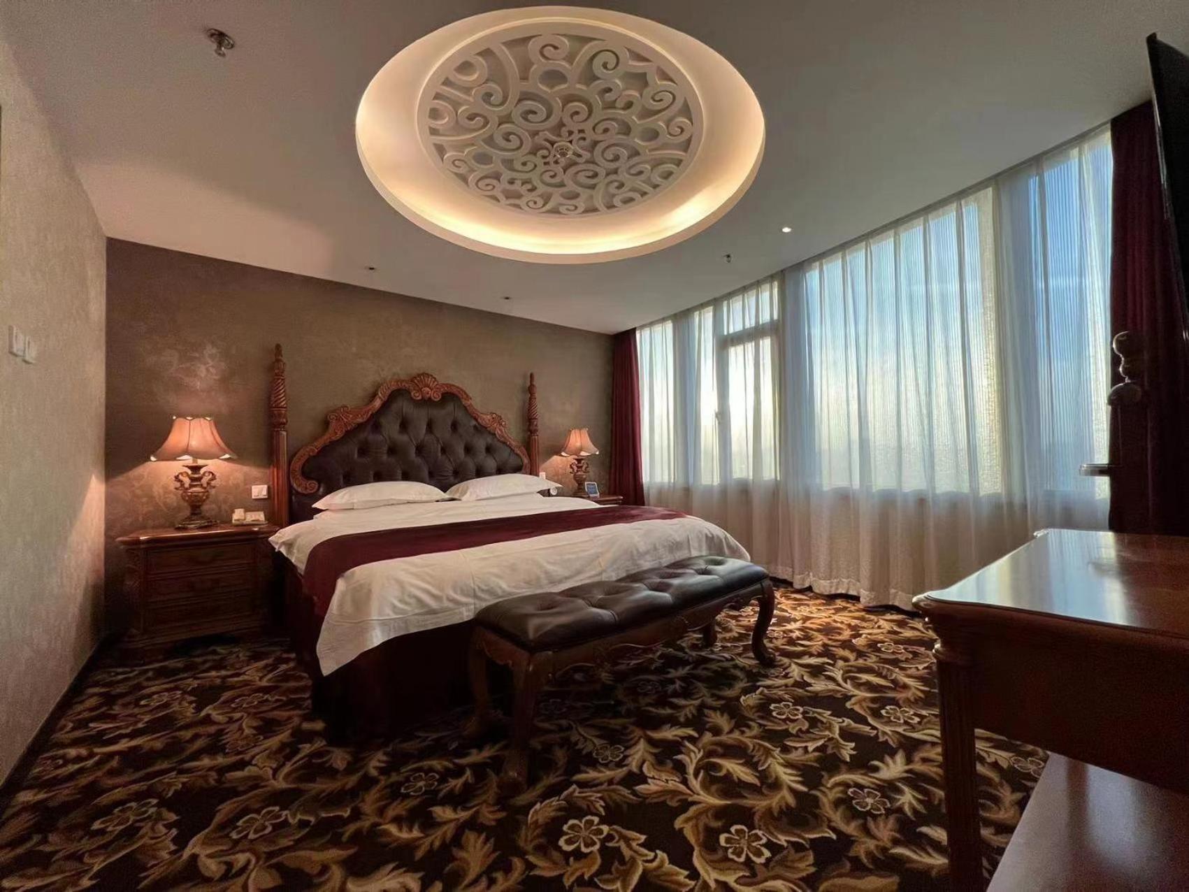Classic Suite(30% Discount In Chinese Restaurant Except Drinks)