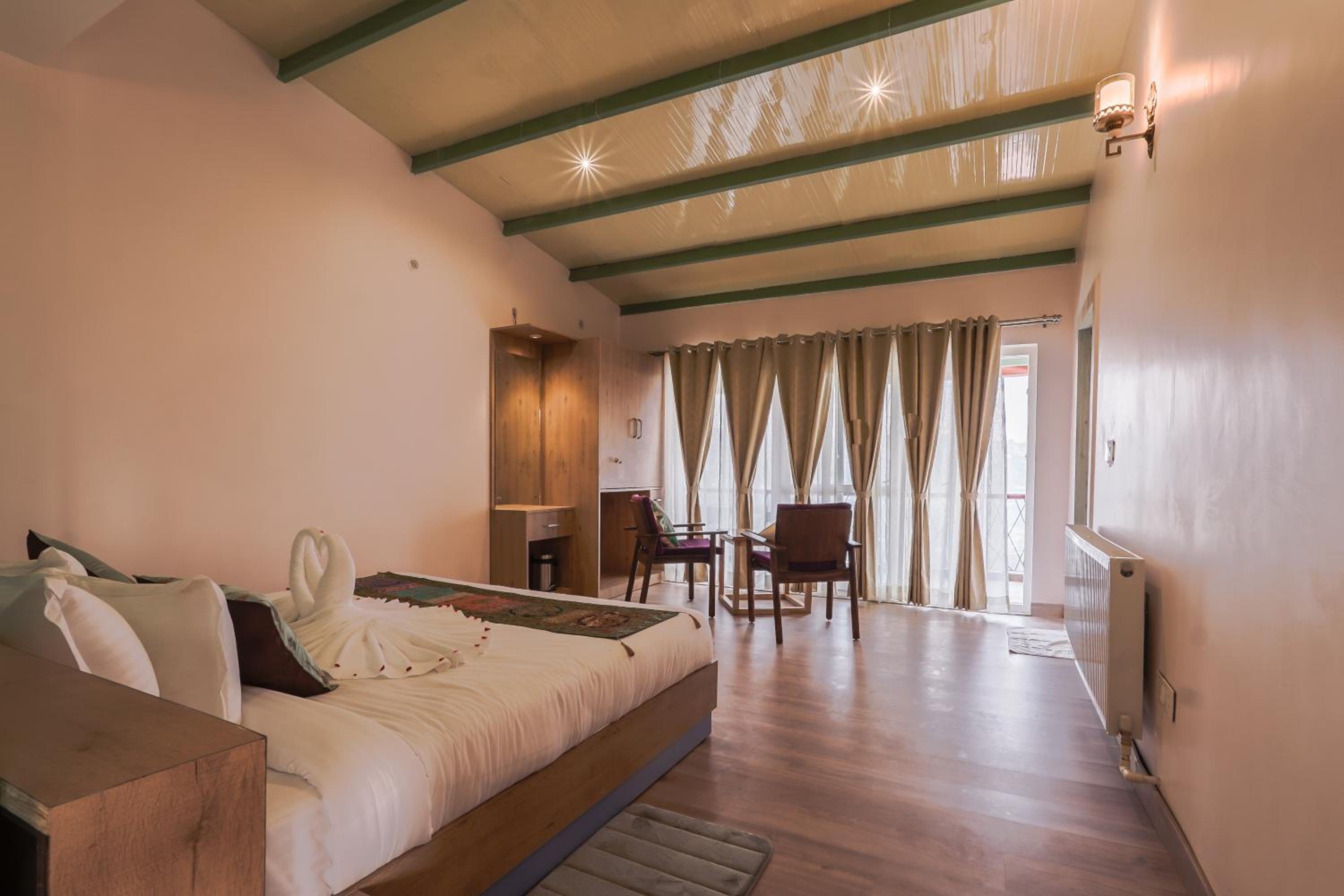 Two-Bedroom Suite photo 2