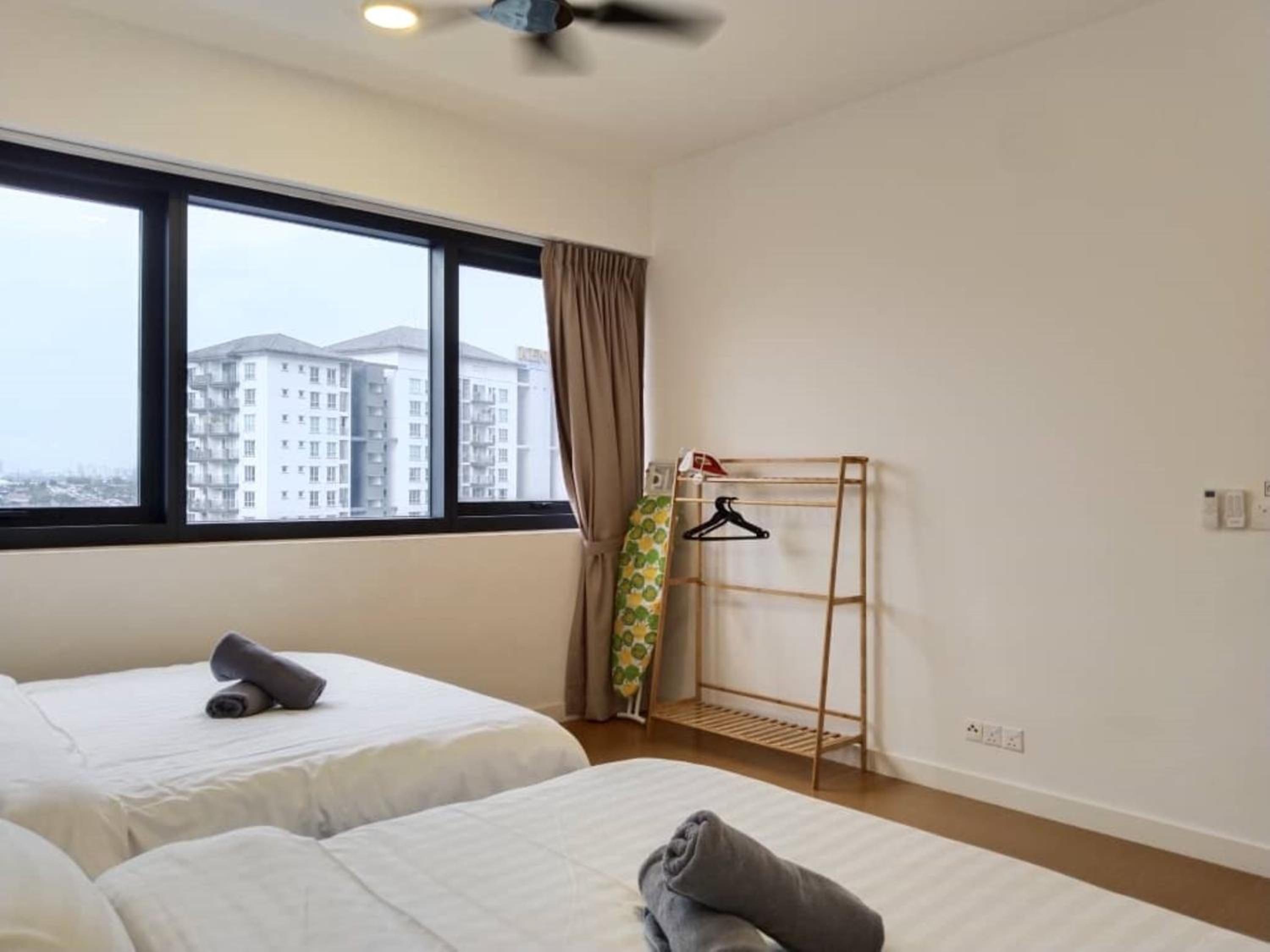 Two-Bedroom Deluxe Apartment - Photo 9