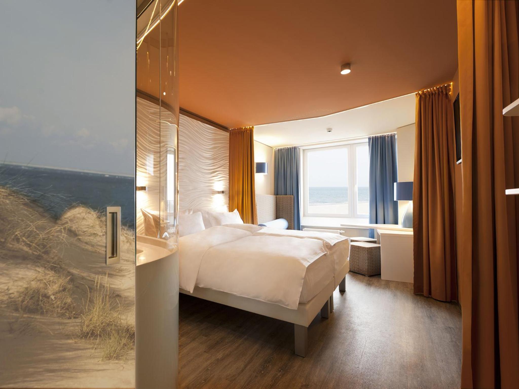 Double Room seitlicher Meerblick