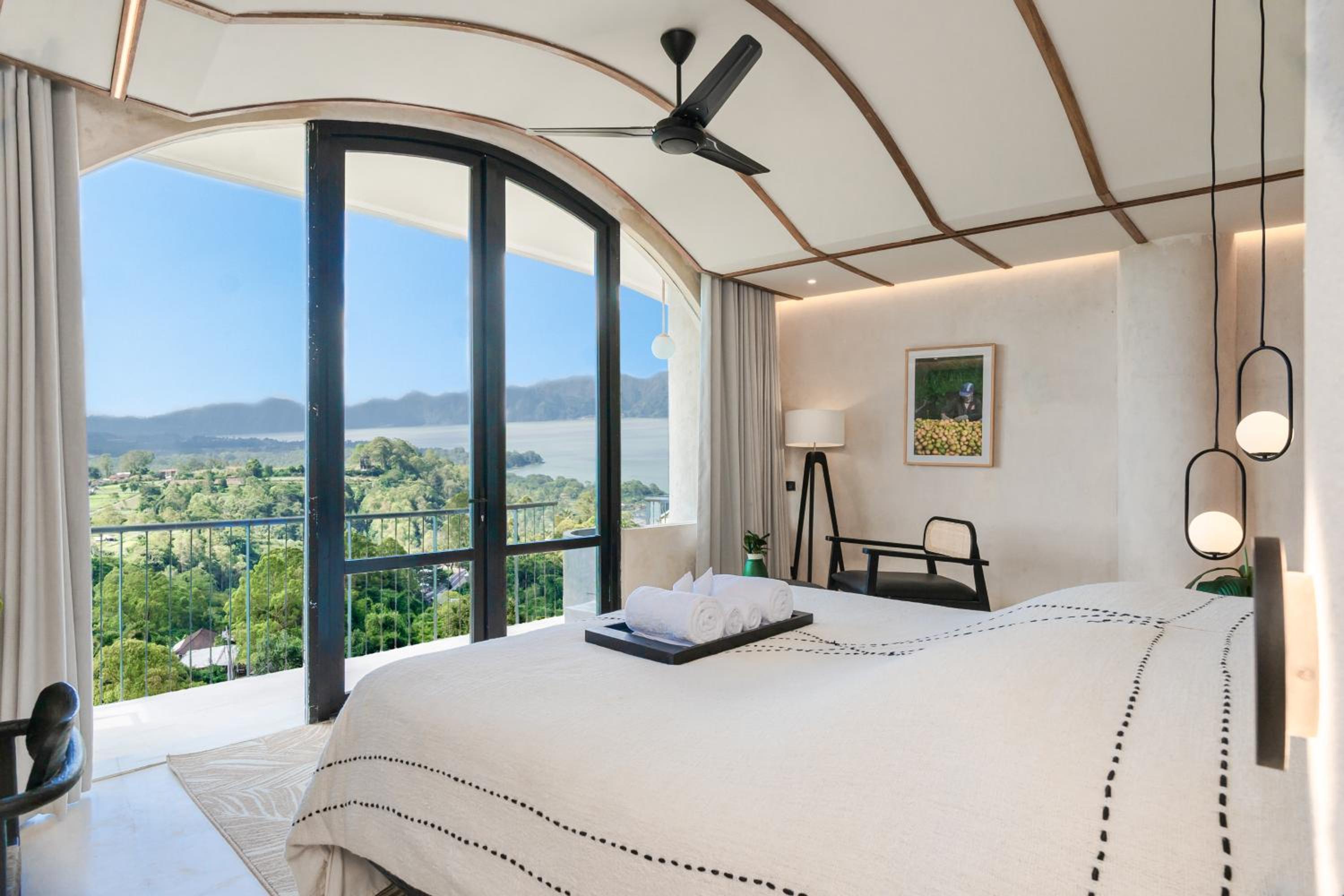 Panorama Suite with Free Benefit