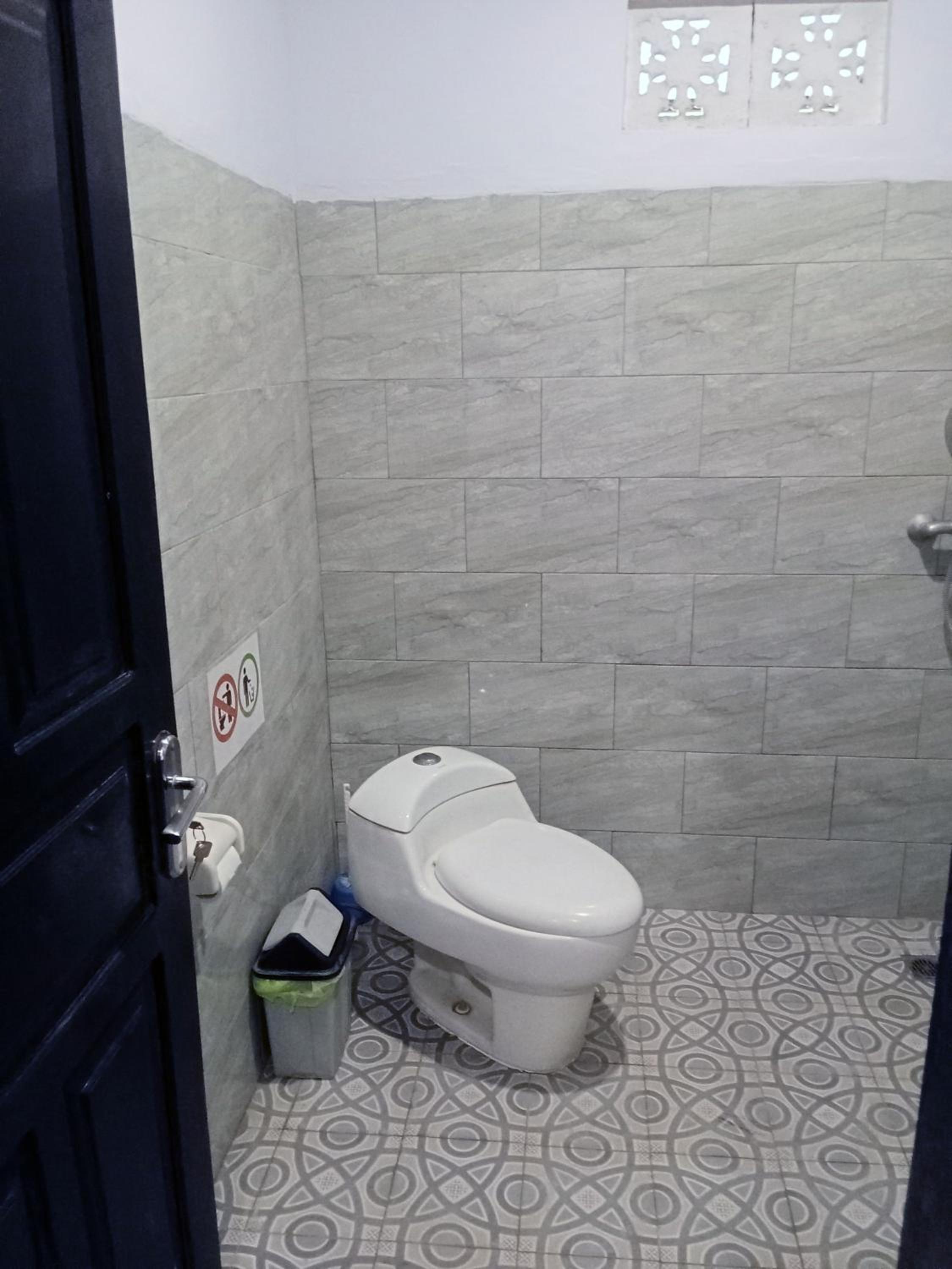 Family Room - Photo 40