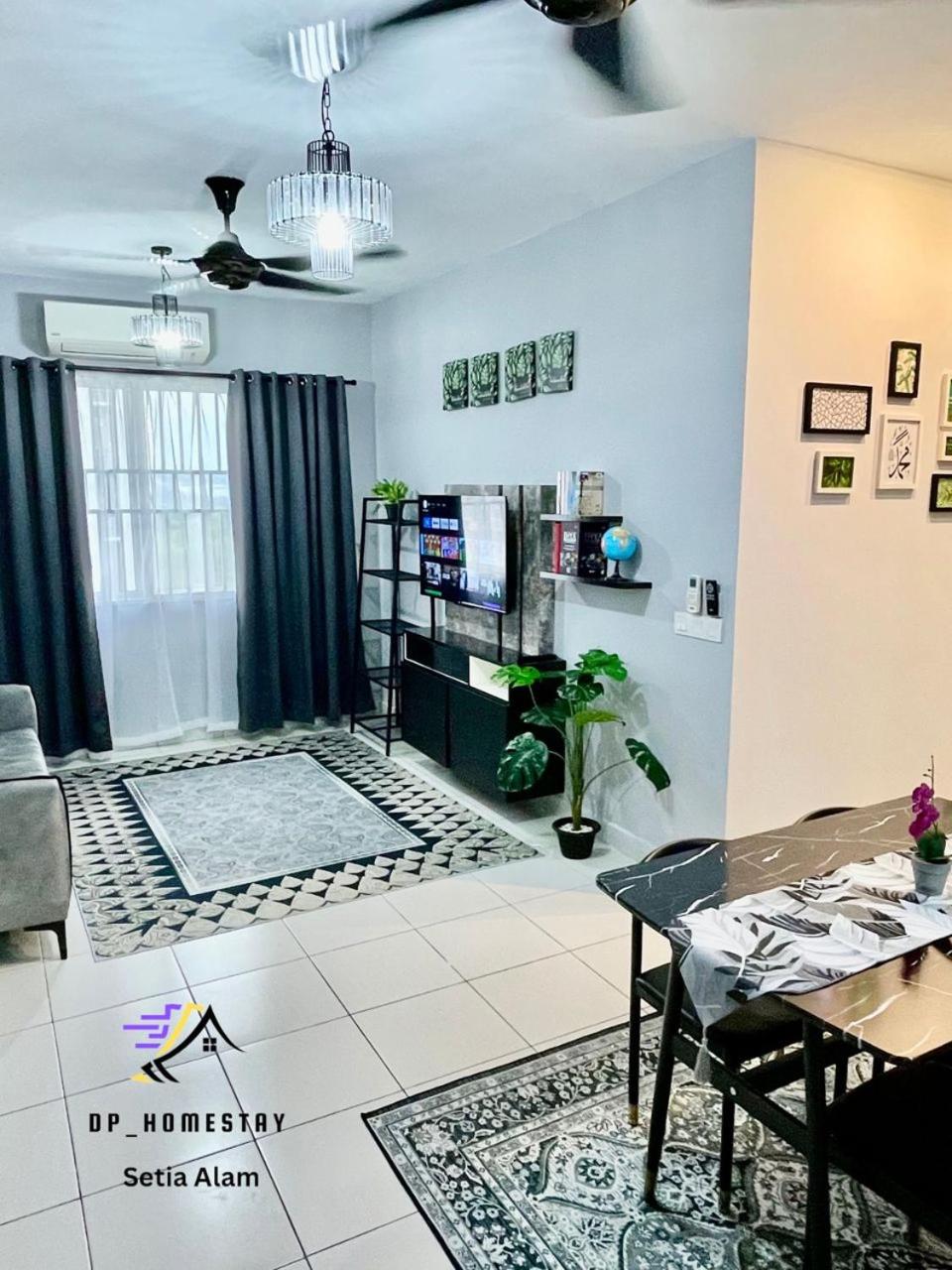 Three-Bedroom Apartment photo 1