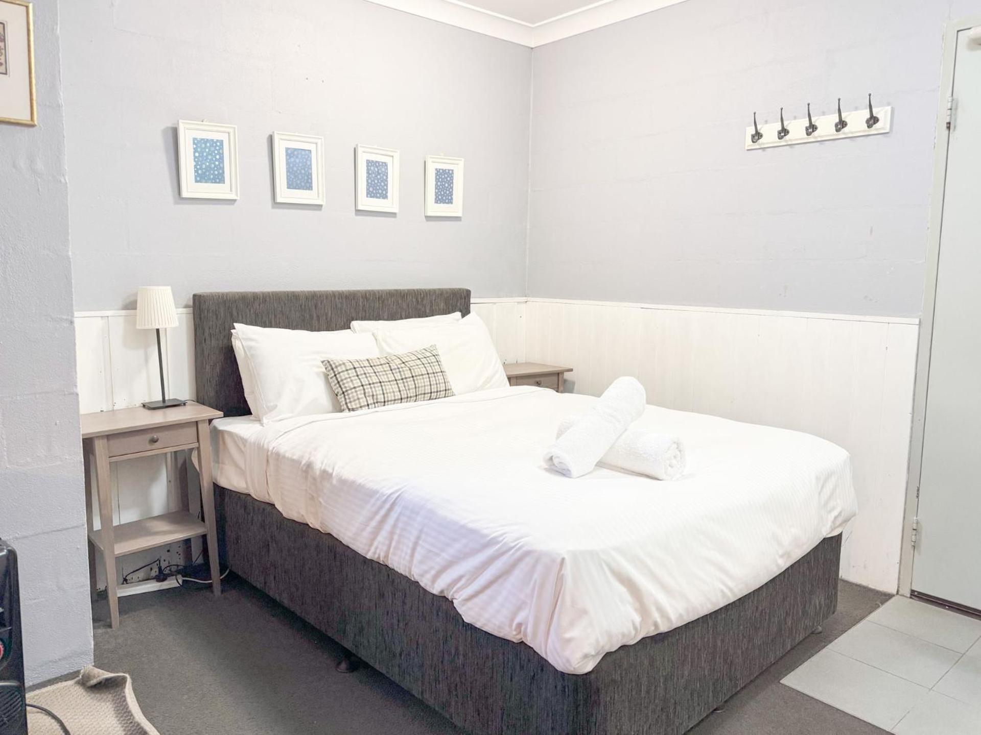 Studio Apartment photo 1