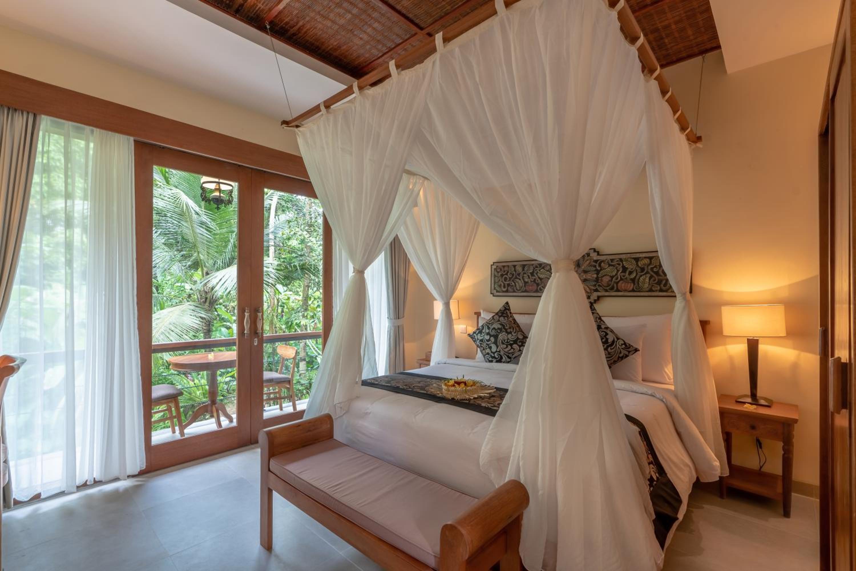 Deluxe Room - Photo 14