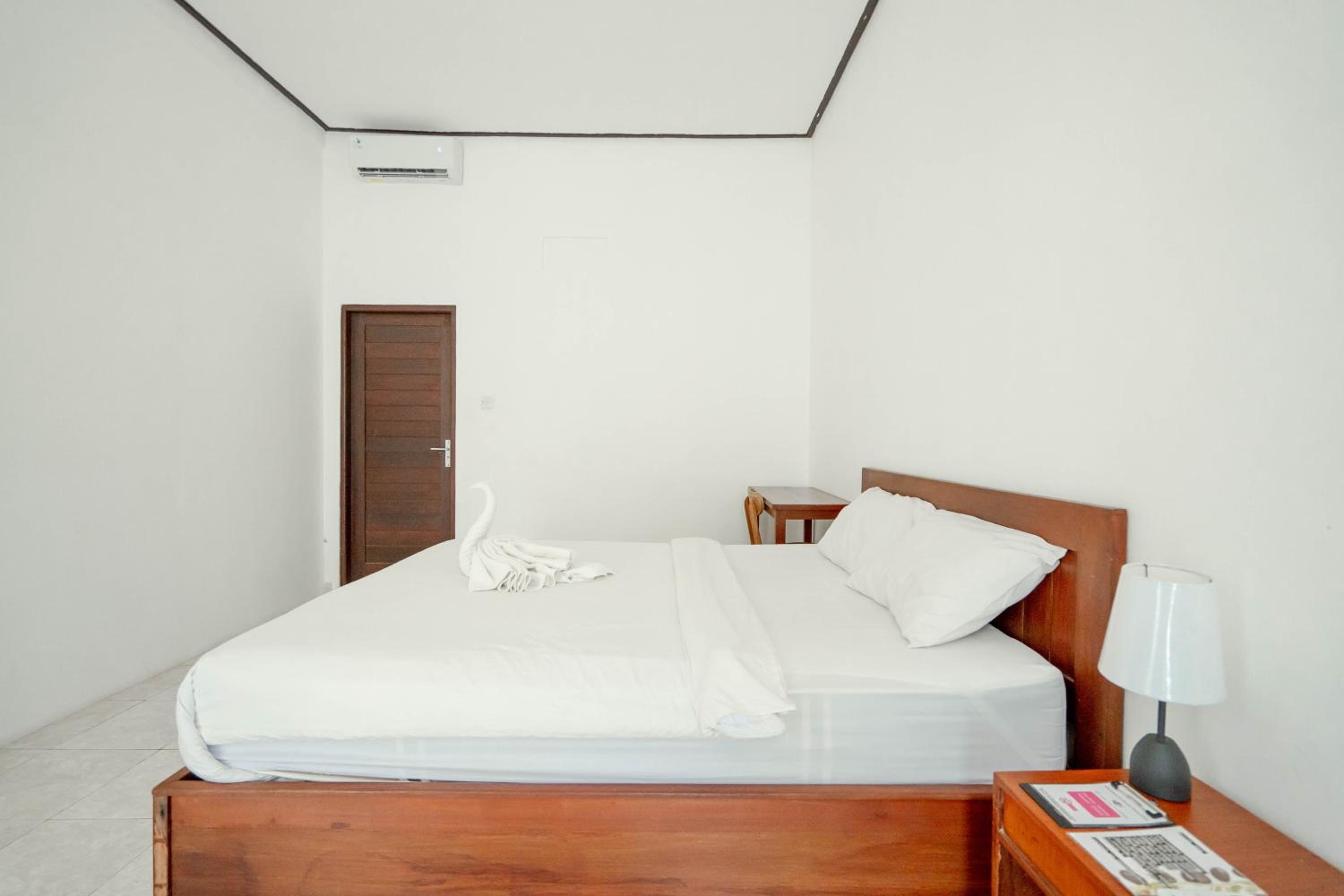 Standard Double Room - Photo 3