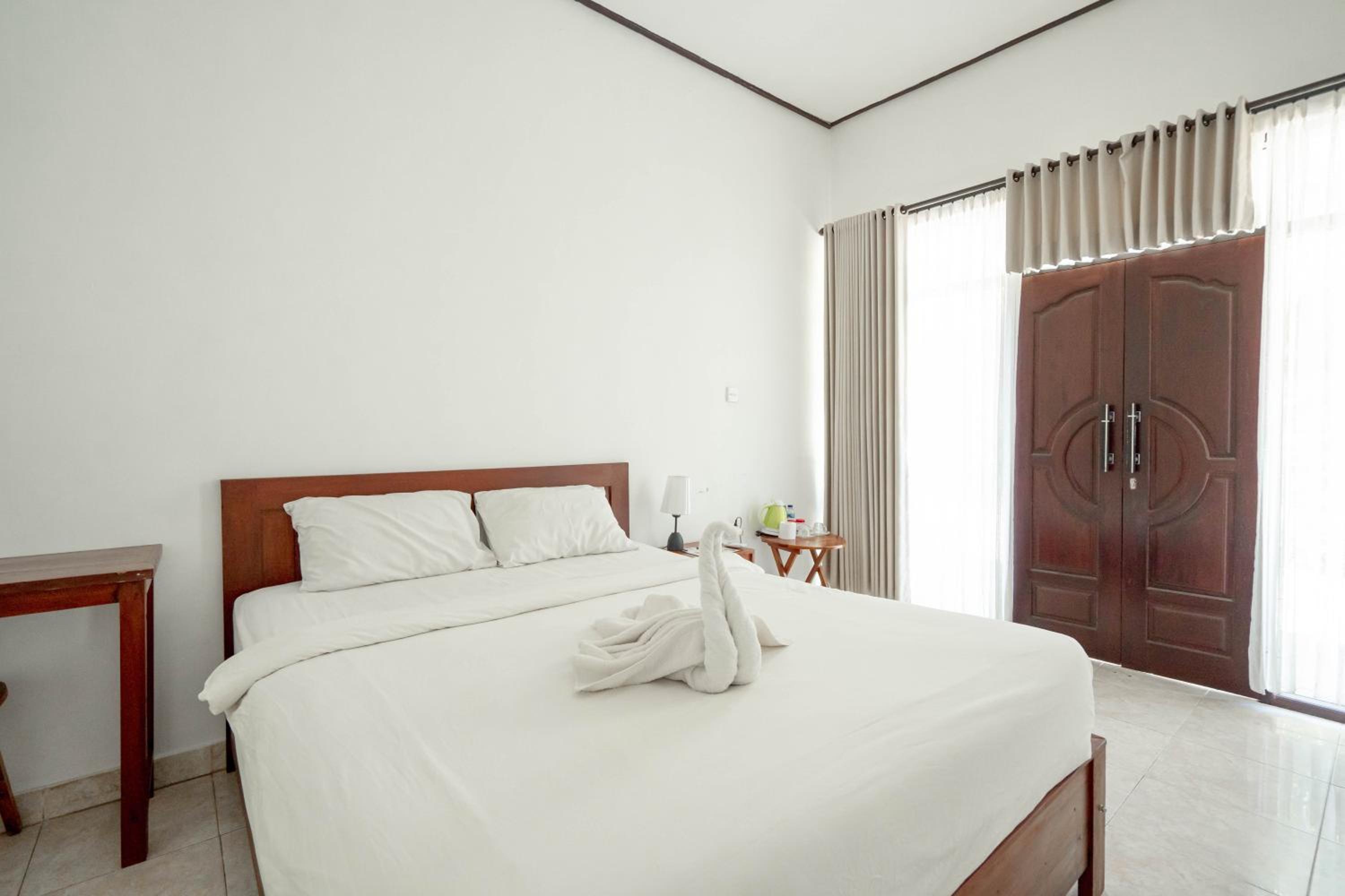 Standard Double Room - Photo 6