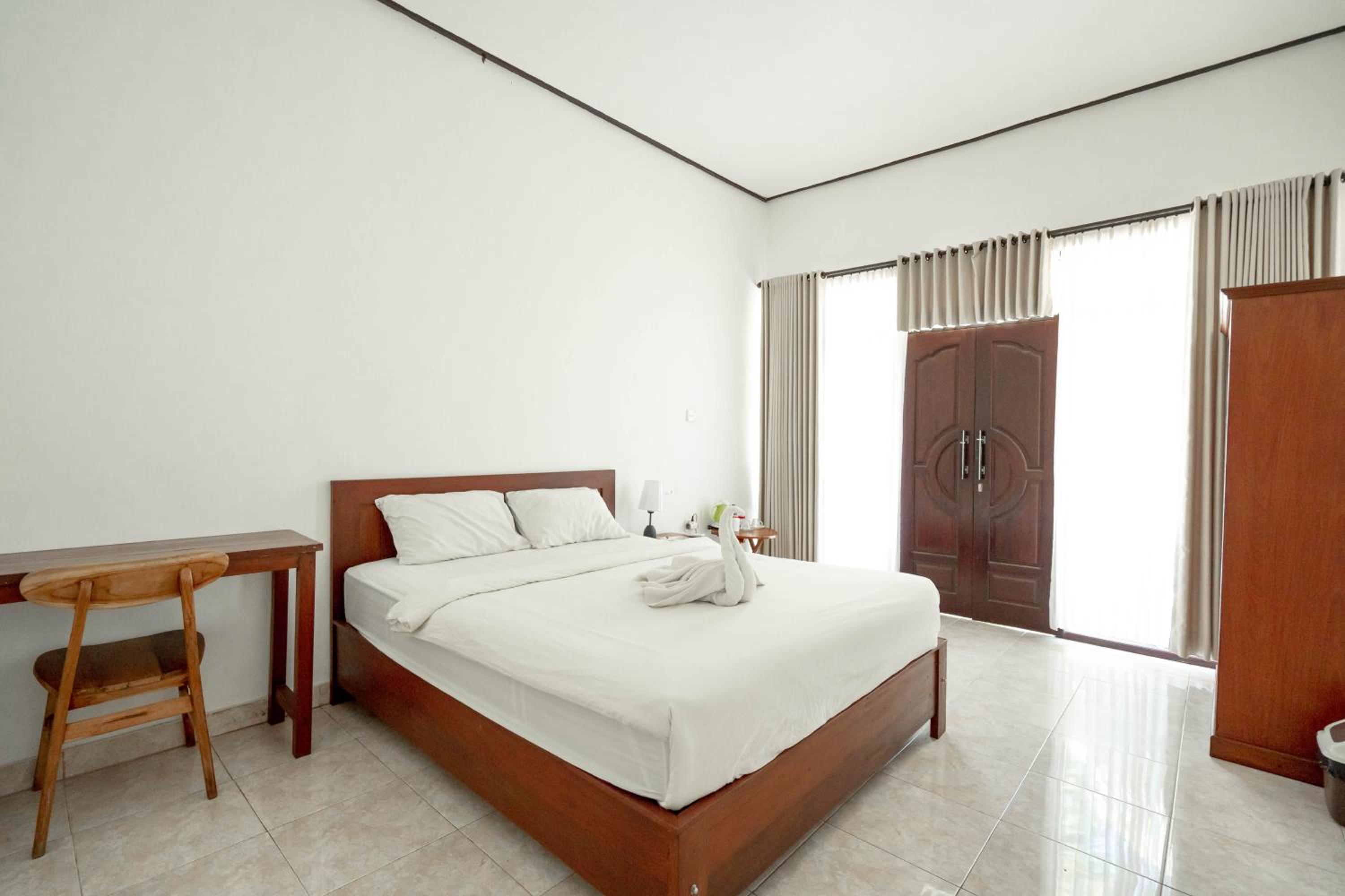 Standard Double Room - Photo 5