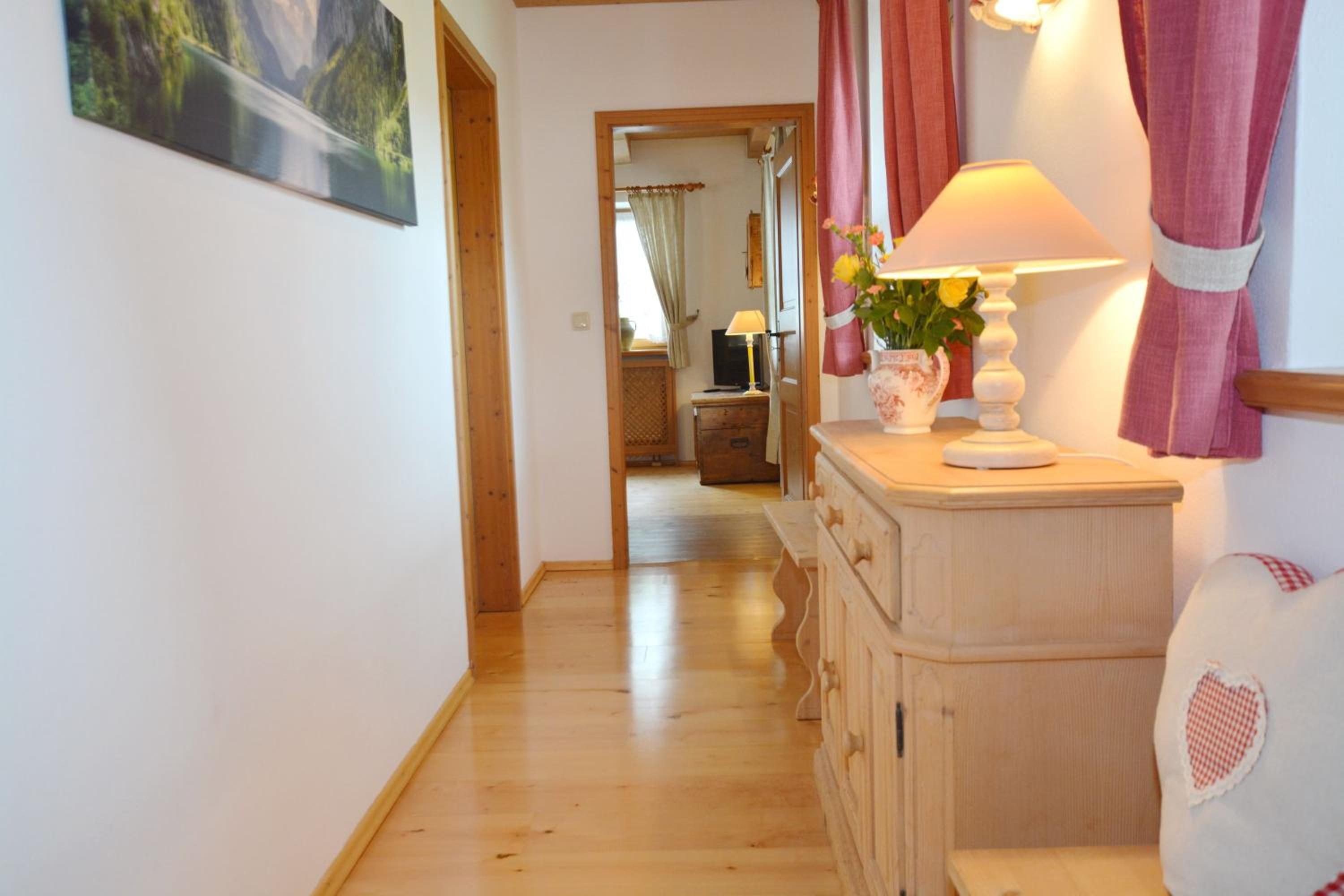 One-Bedroom Apartment with Terrace photo 2
