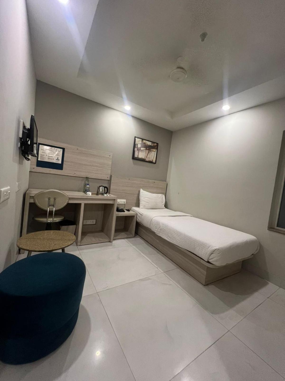 Business Single Room photo 3