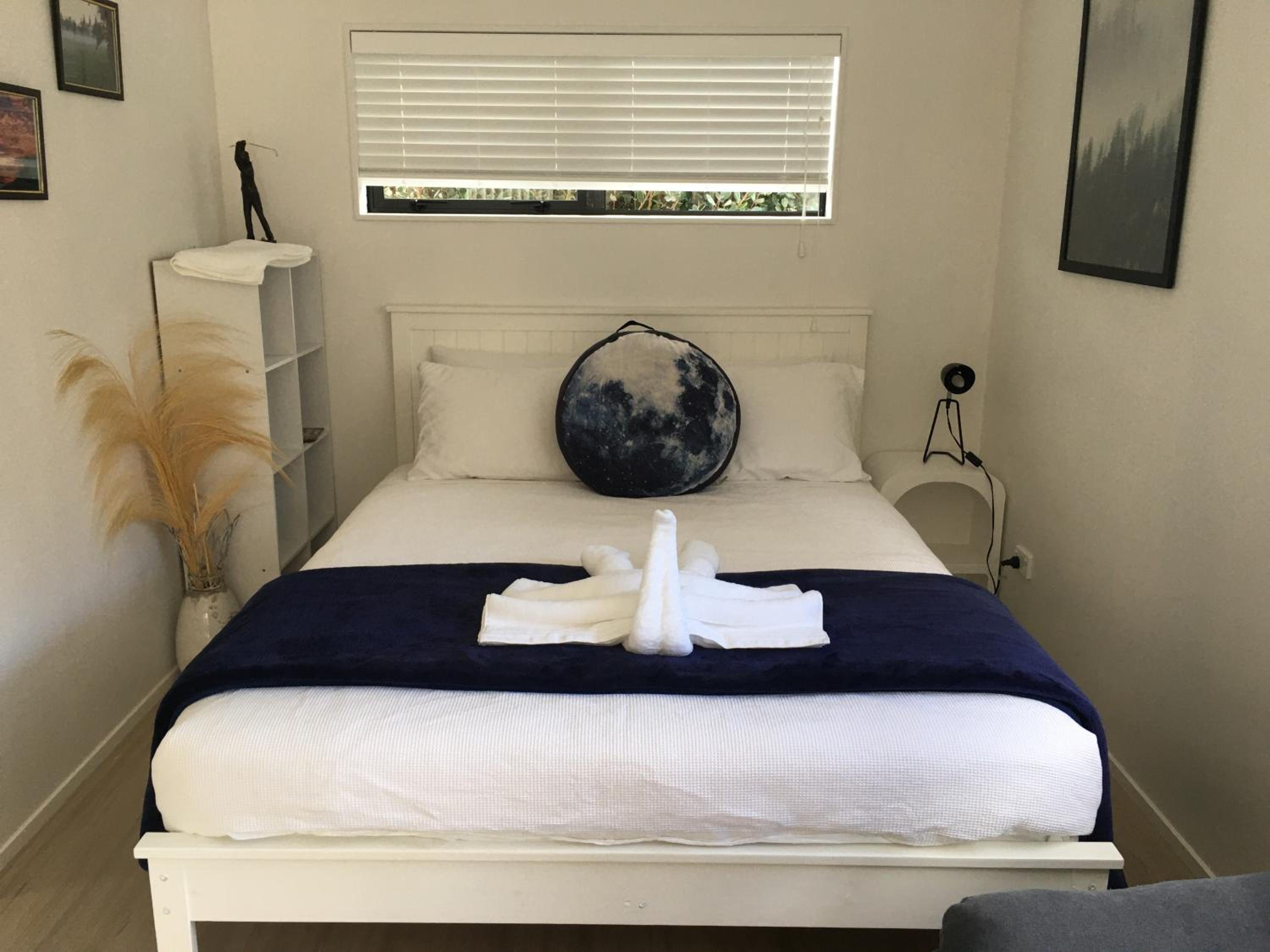 Deluxe Queen Studio