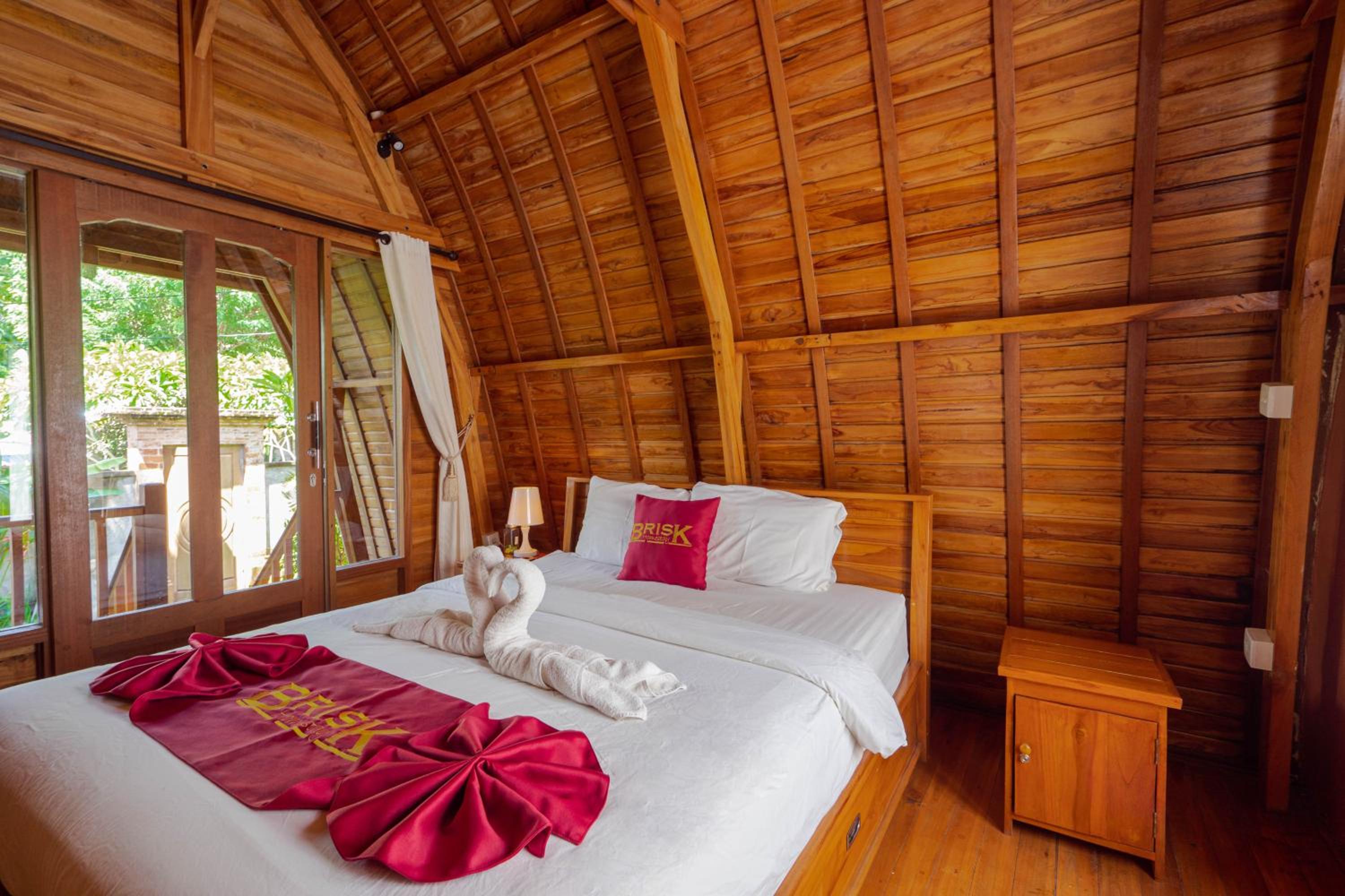 Deluxe Room - Photo 16