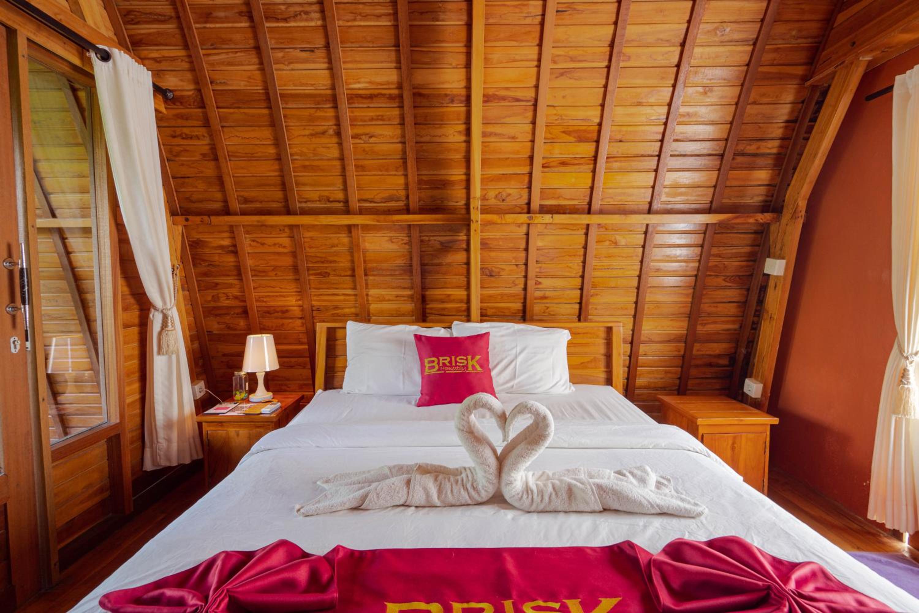 Deluxe Room - Photo 14