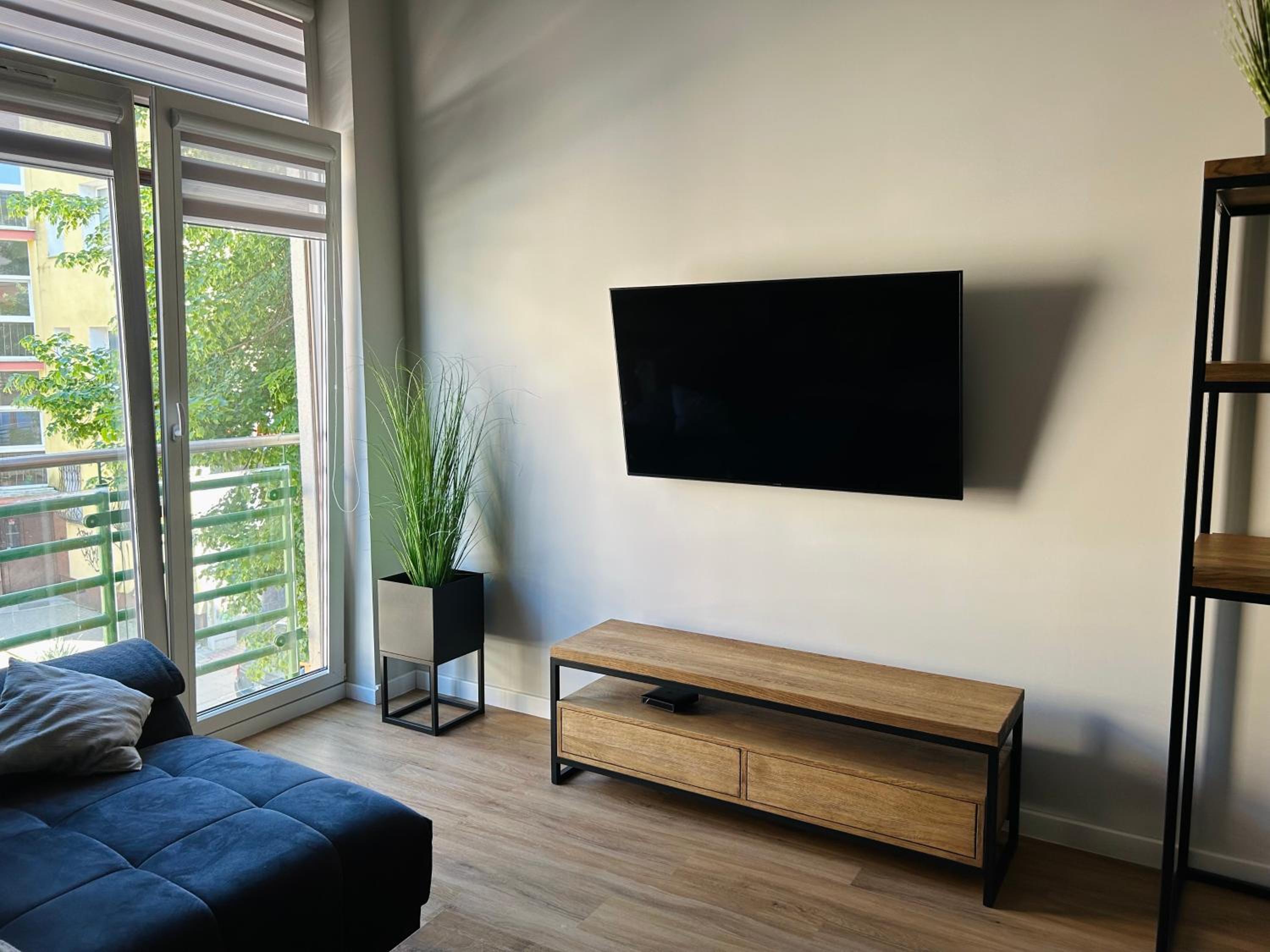 One-Bedroom Premium Apartment - Photo 11