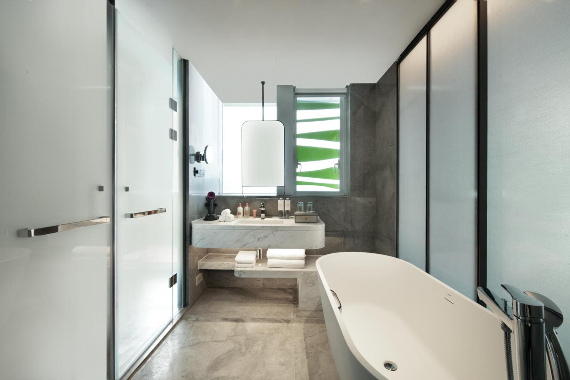 One-Bedroom King Suite with Sofa Bed - Photo 4