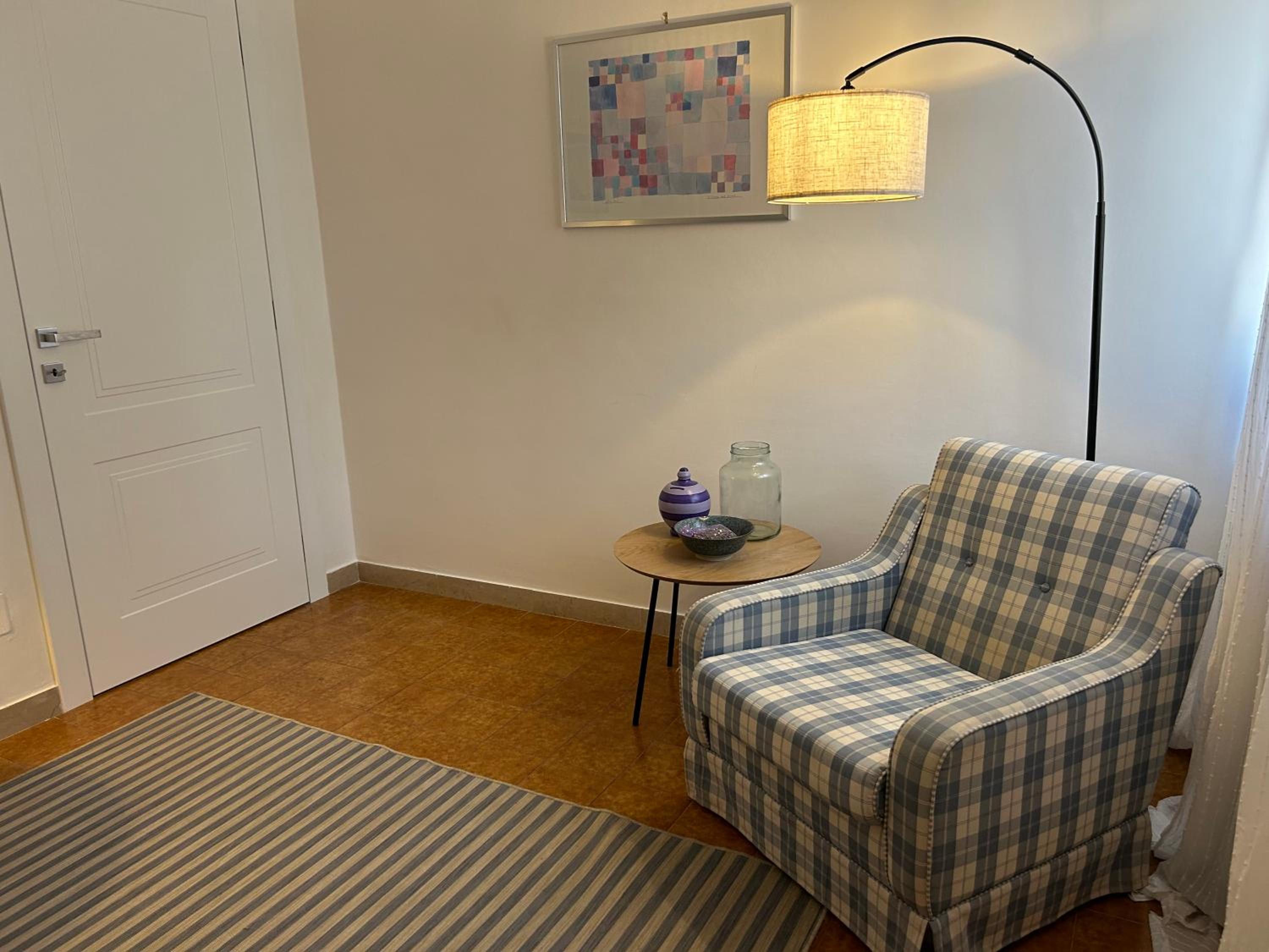Three-Bedroom Apartment photo 2