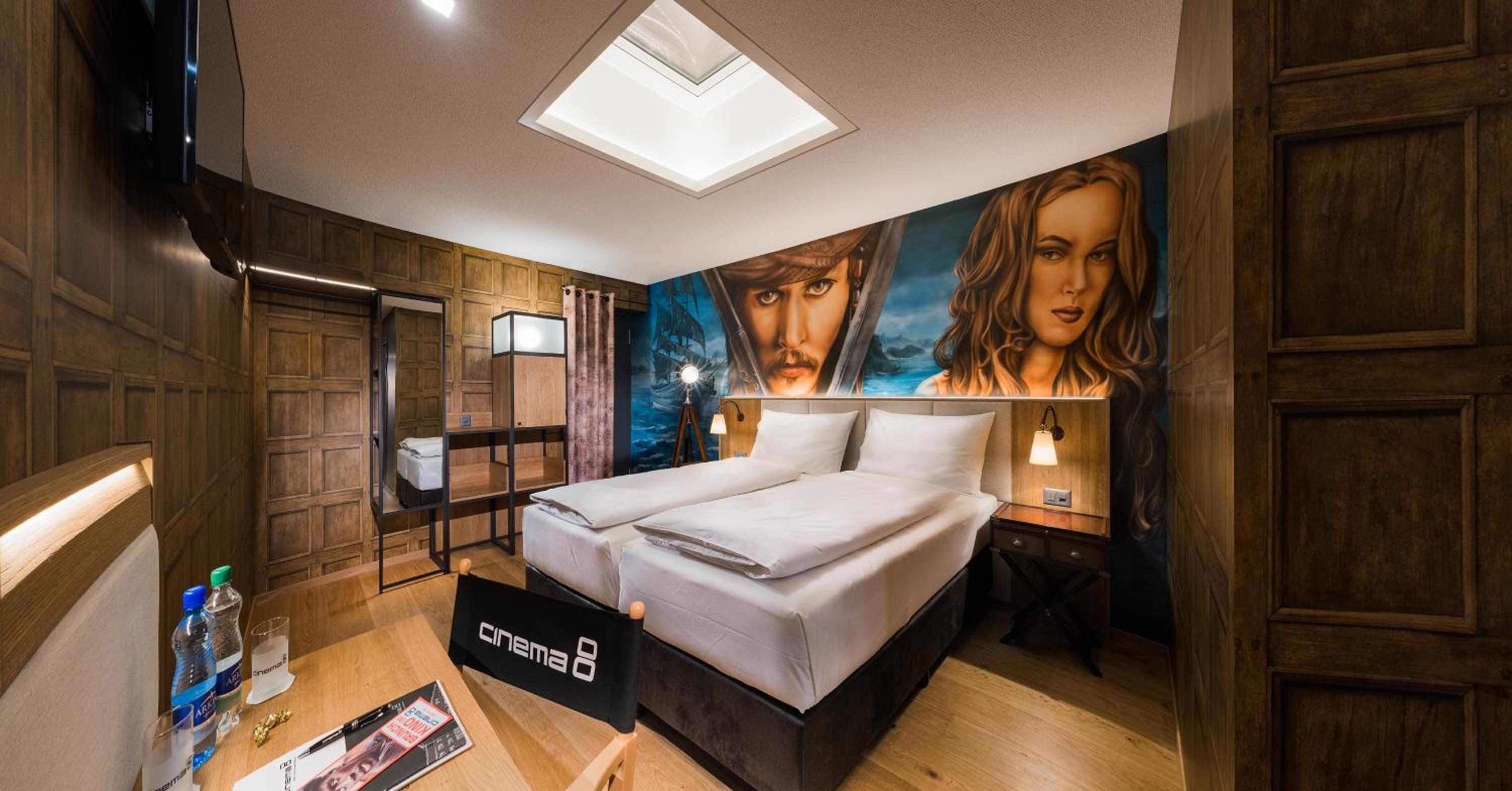 Double Room with Private Cinema Access photo 1