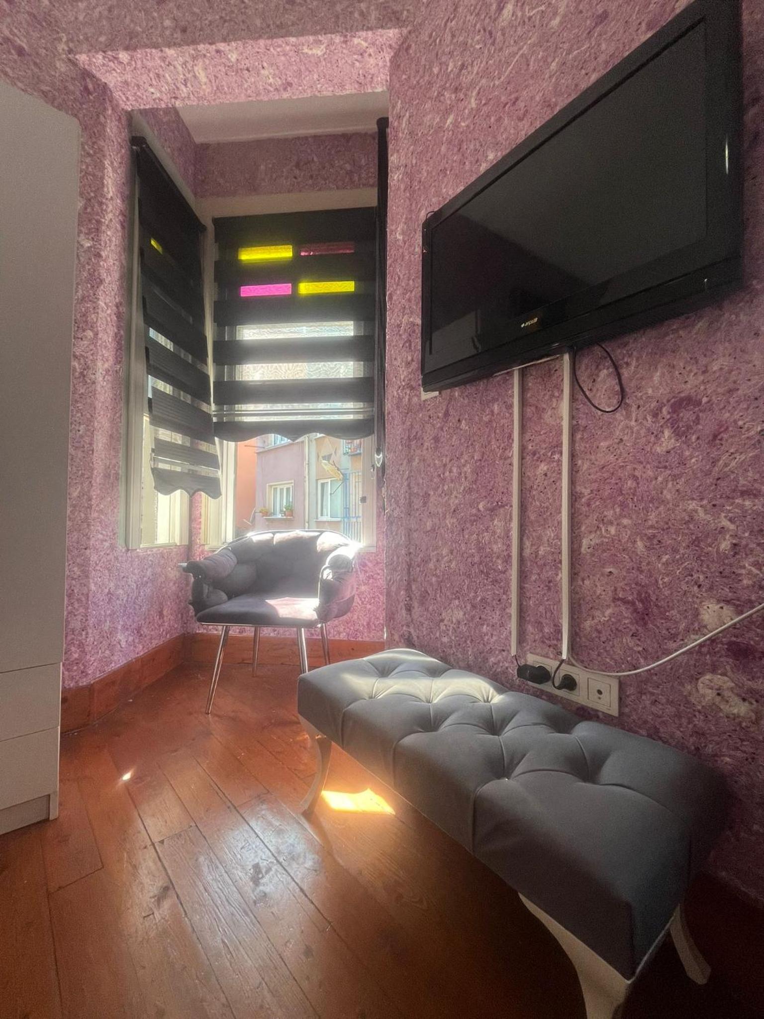 Deluxe Double Room (2 Adults + 1 Child) photo 1