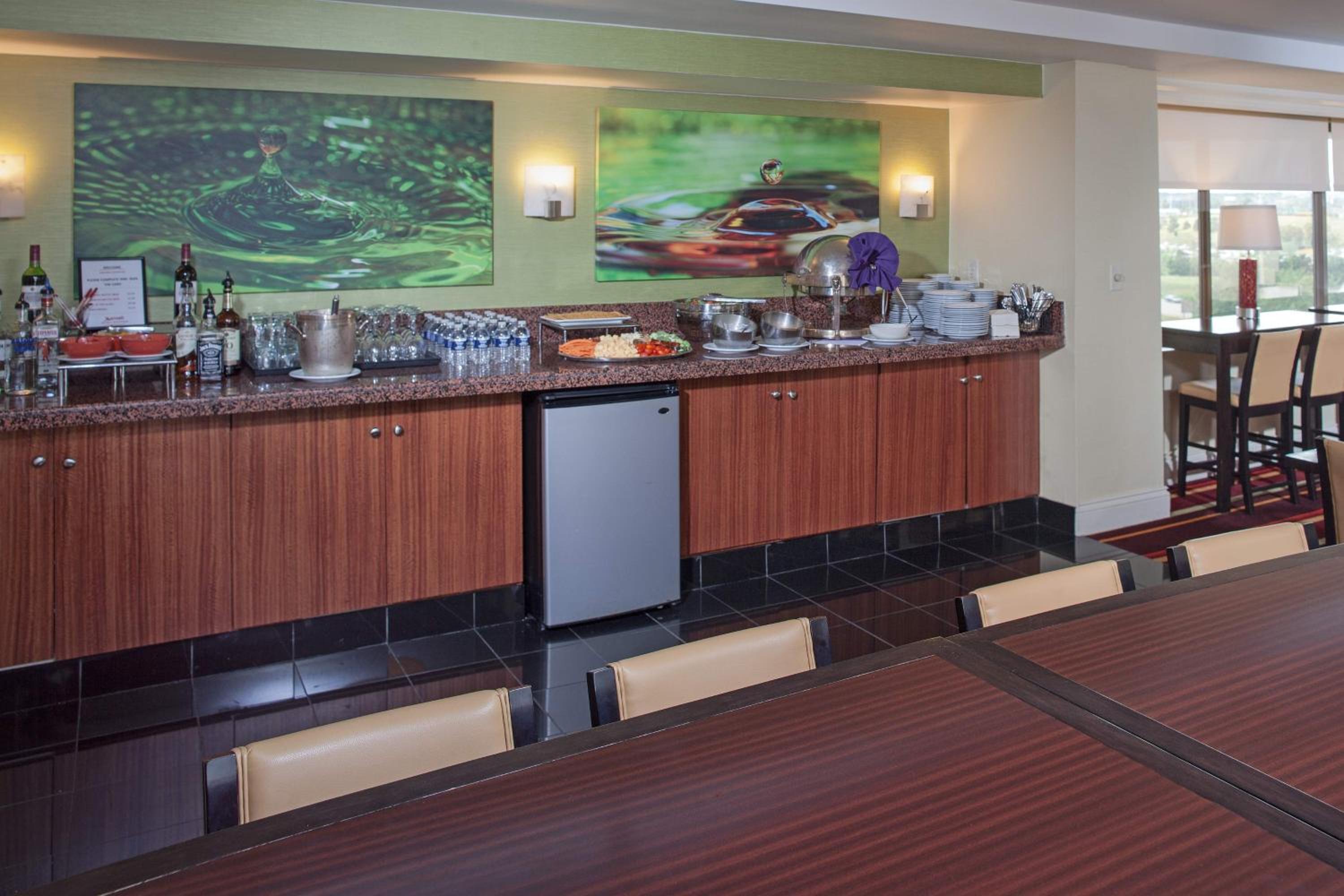 Club Level King or 2 Doubles Room - Photo 5