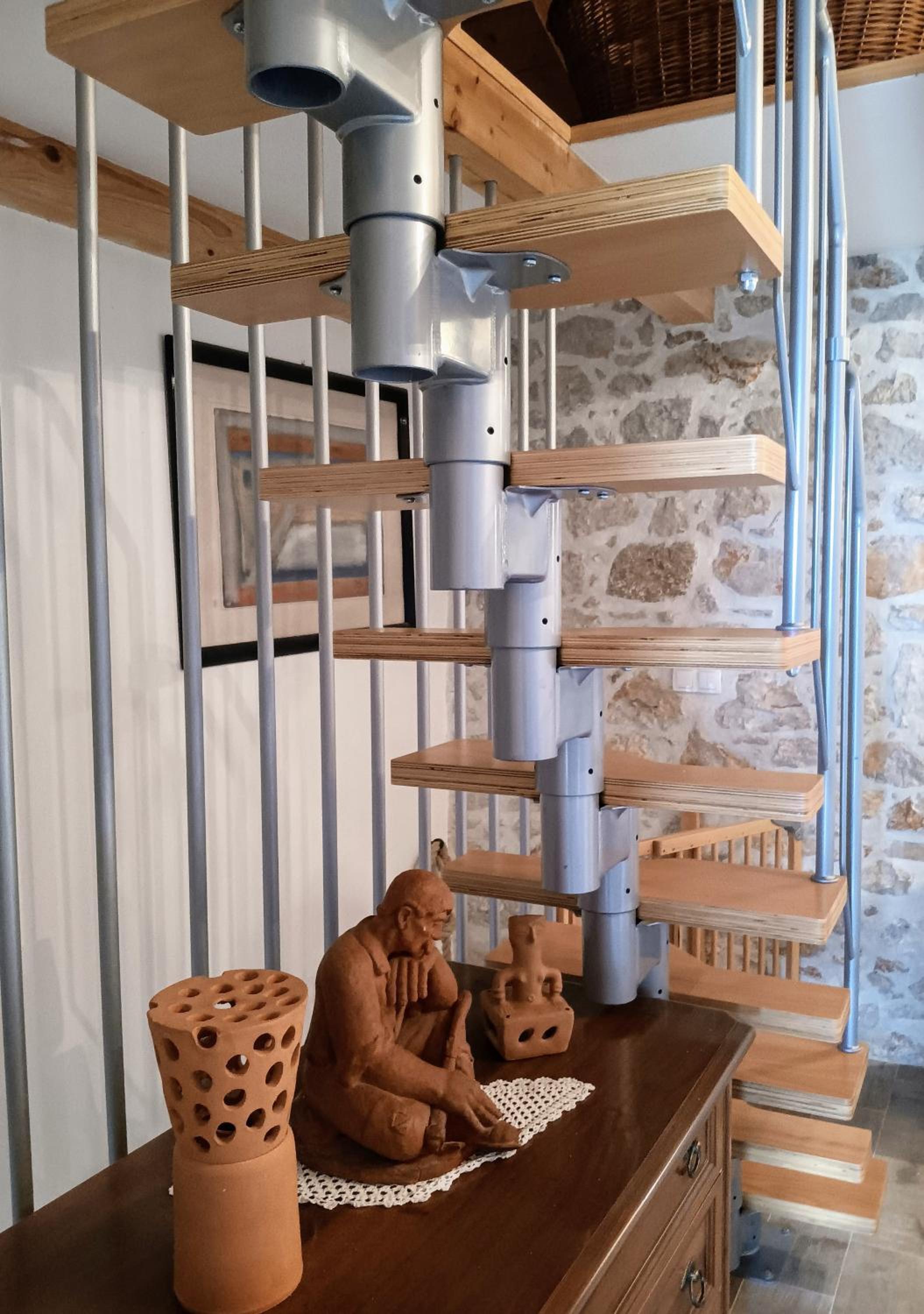 Studio Apartment - Photo 34