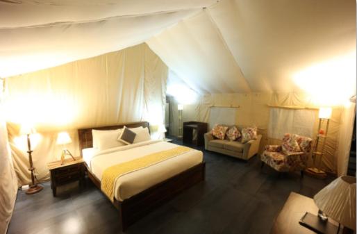 Tent - Photo 10