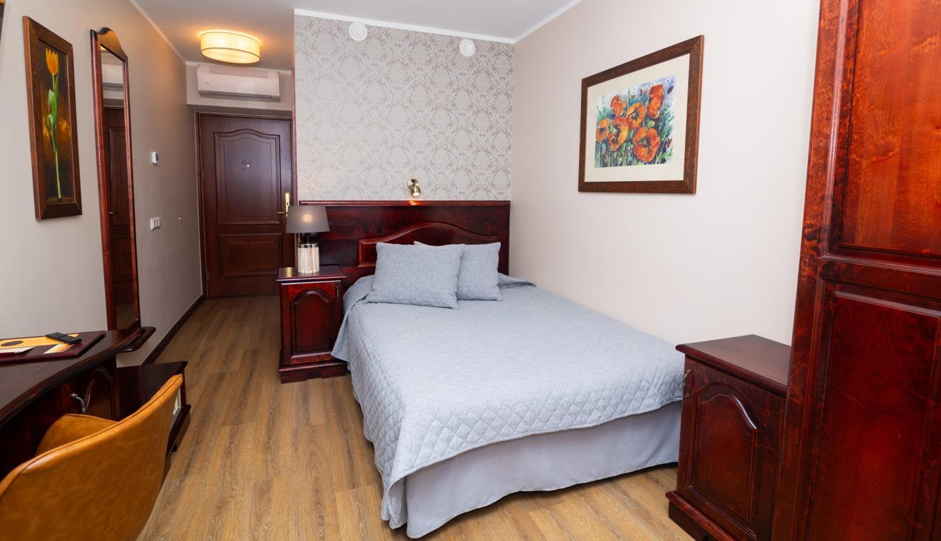 Double Room - Photo 13