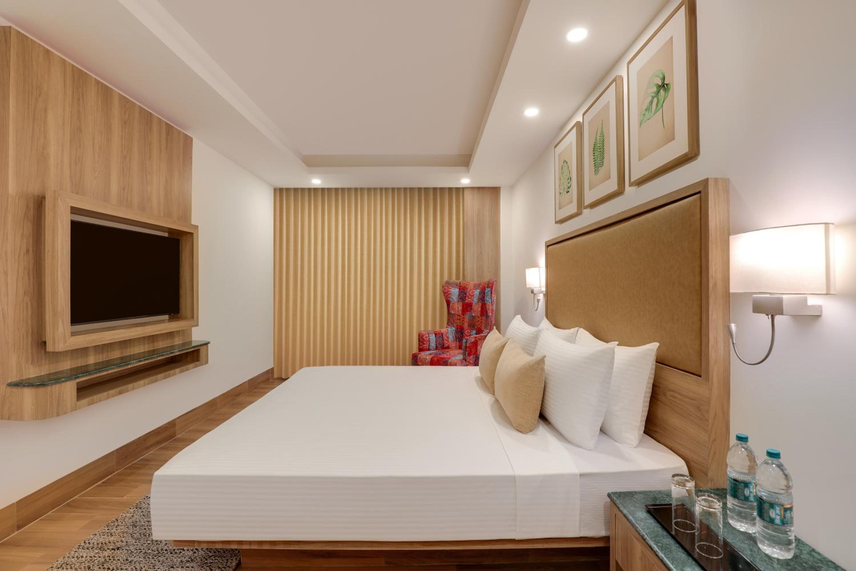 Deluxe Suite - Photo 8