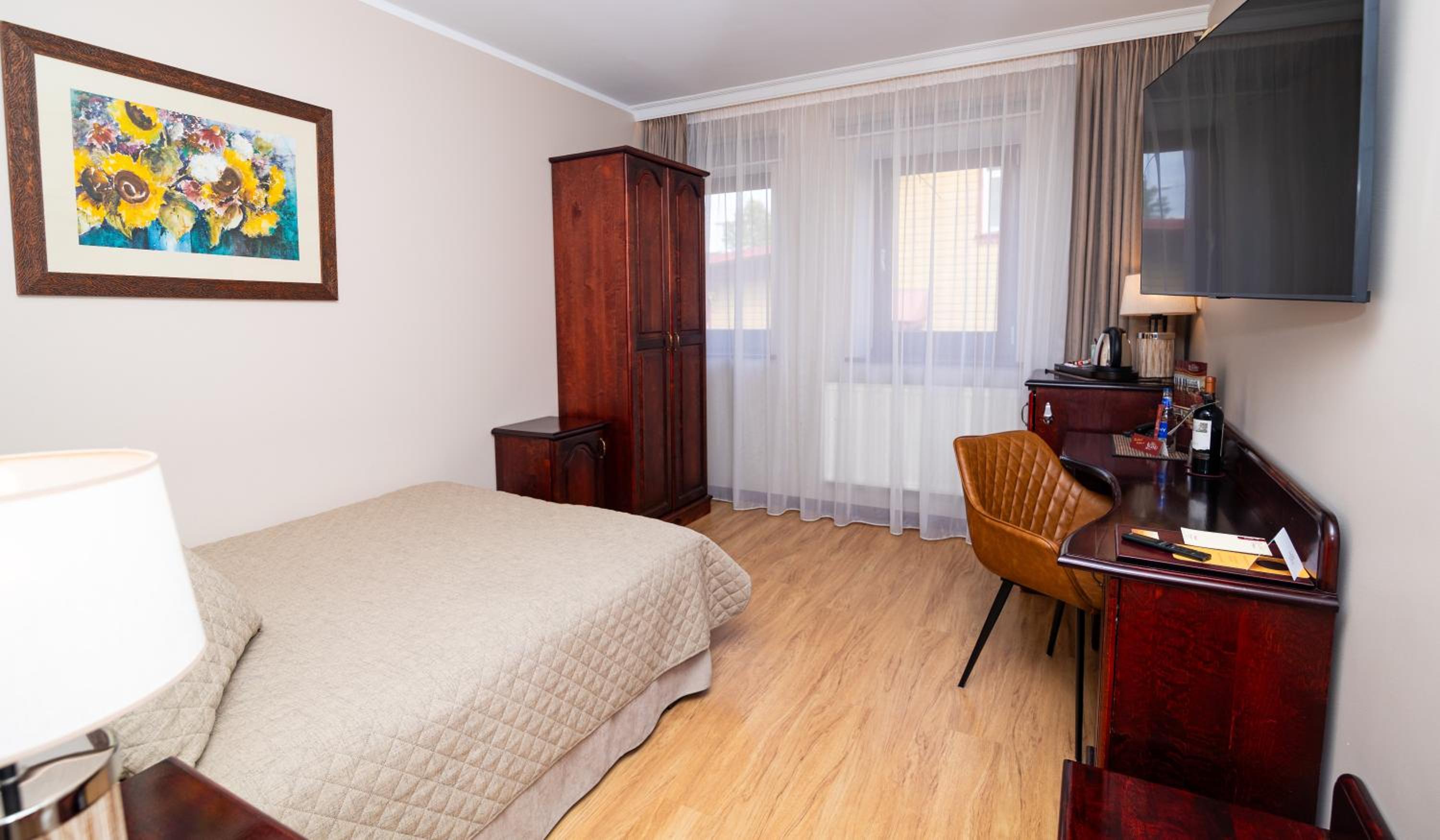 Double Room - Photo 16