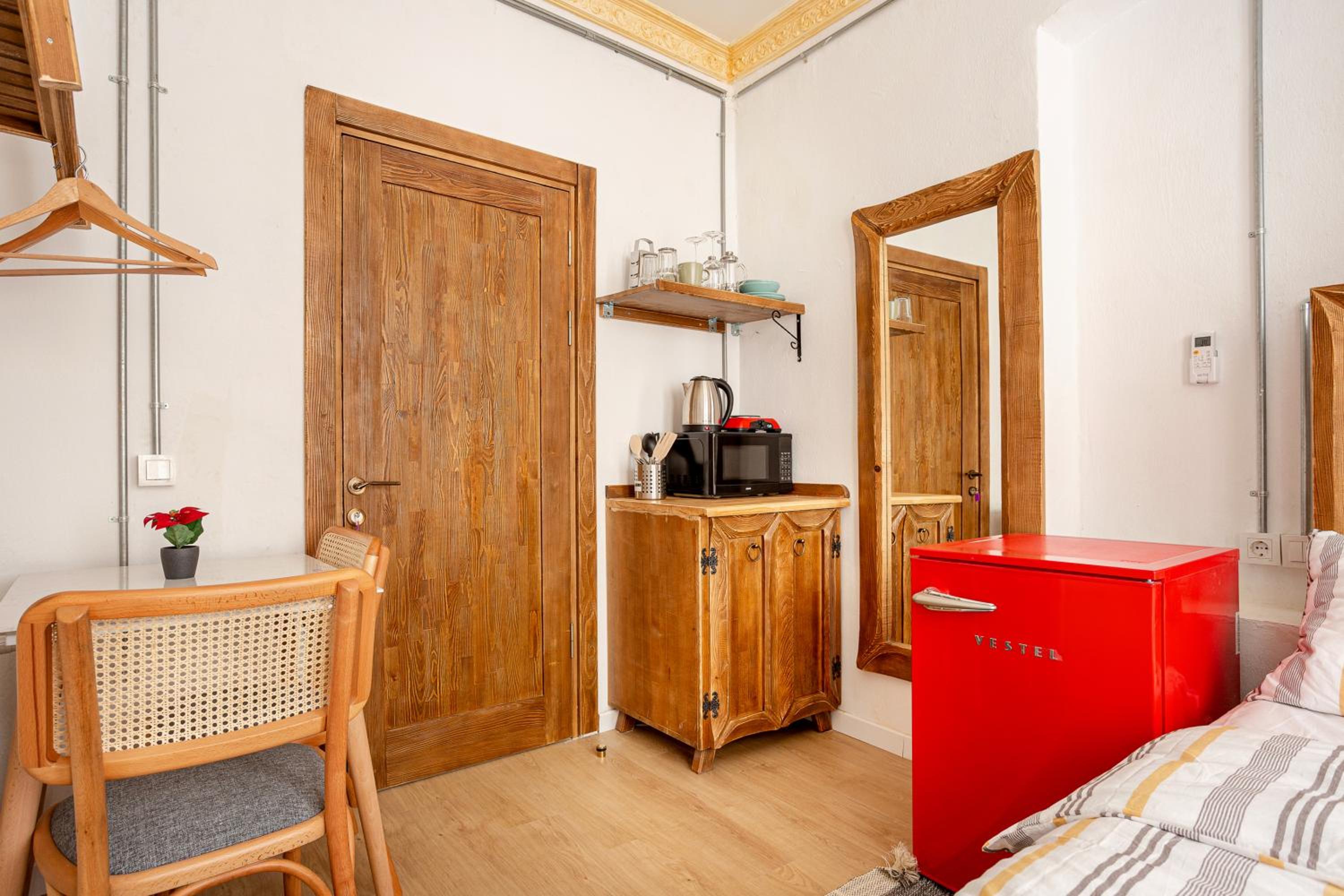 Budget Double Room photo 2