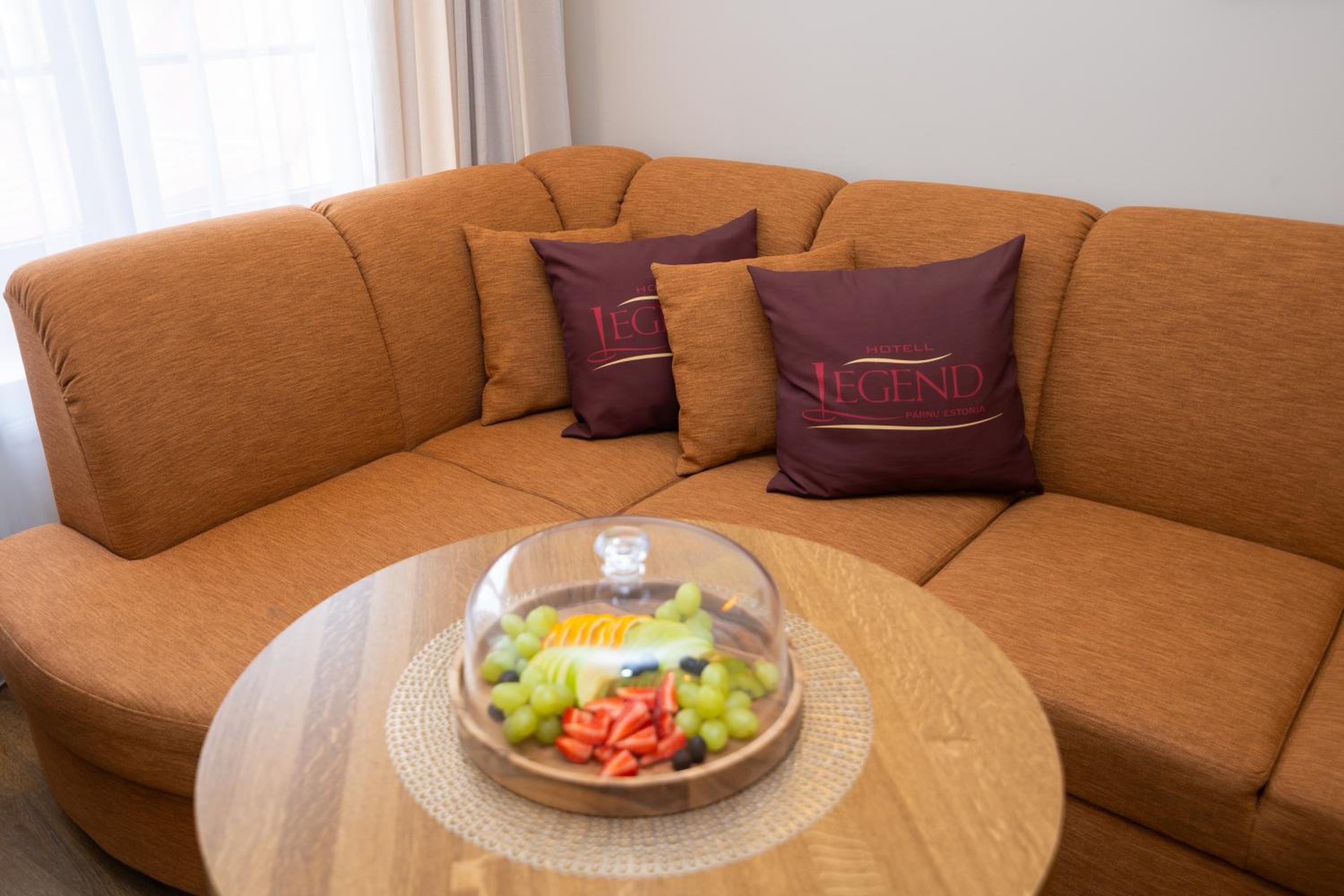 Superior Family Room - Photo 10