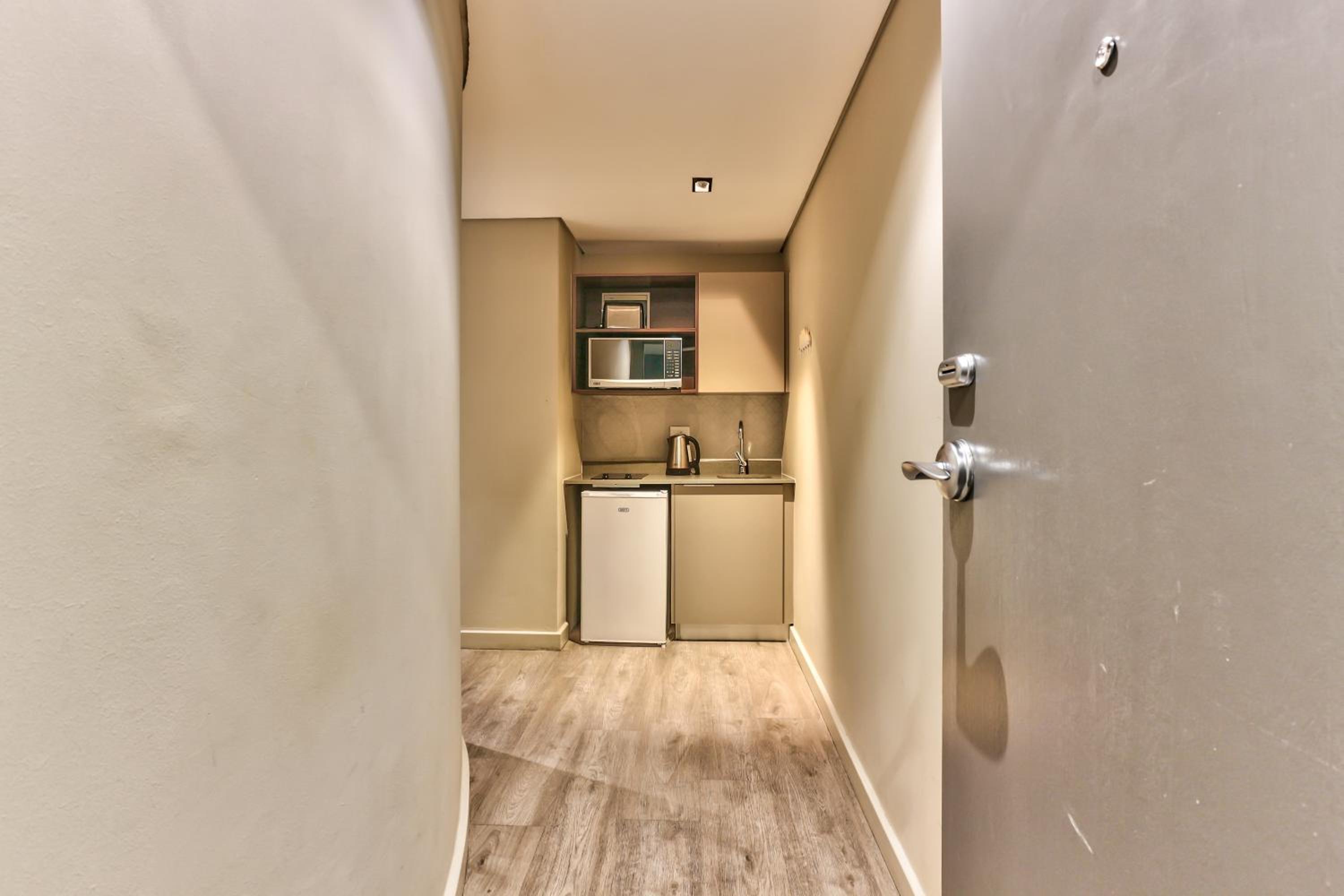 Superior Studio Apartment - Photo 18