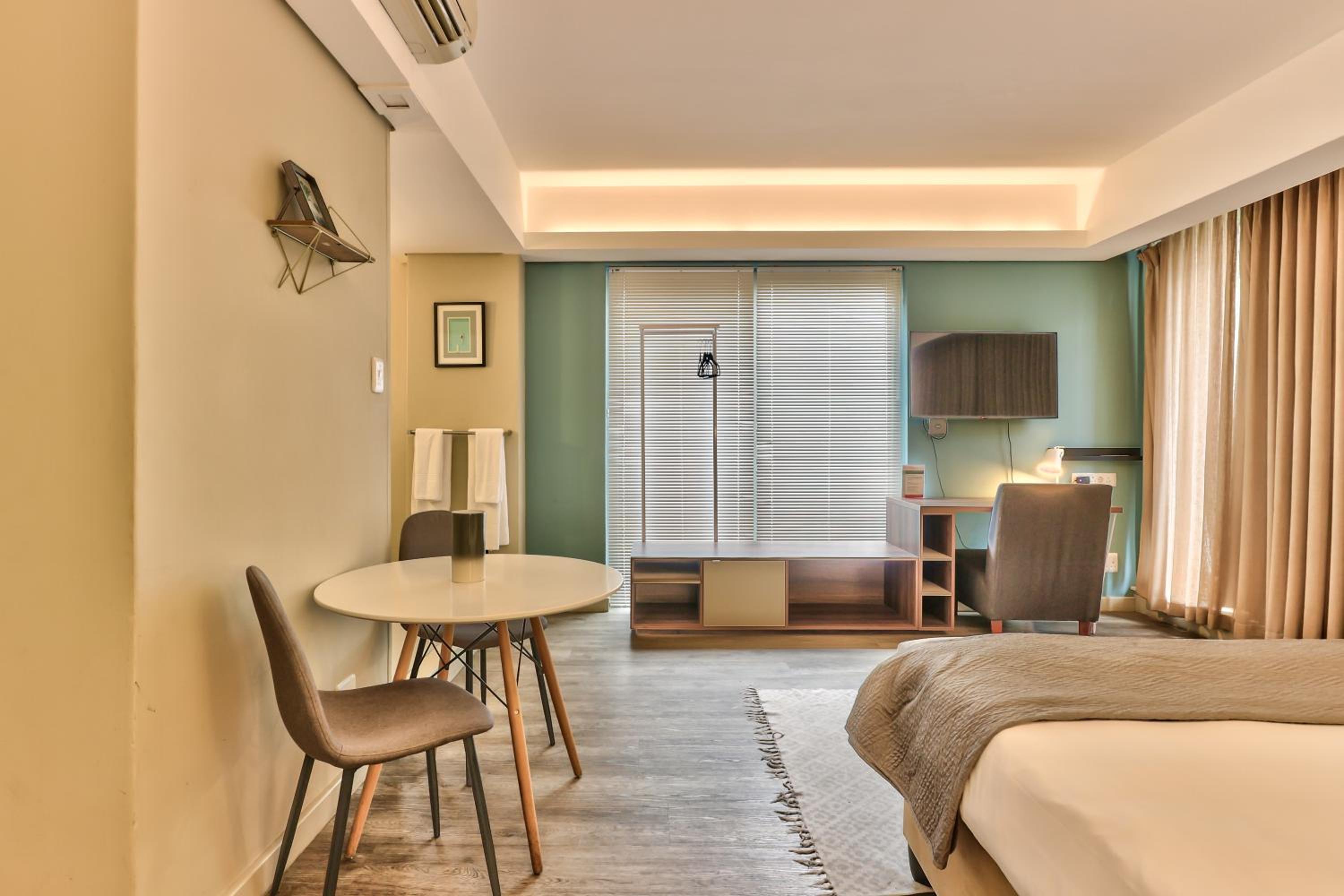 Superior Studio Apartment - Photo 4