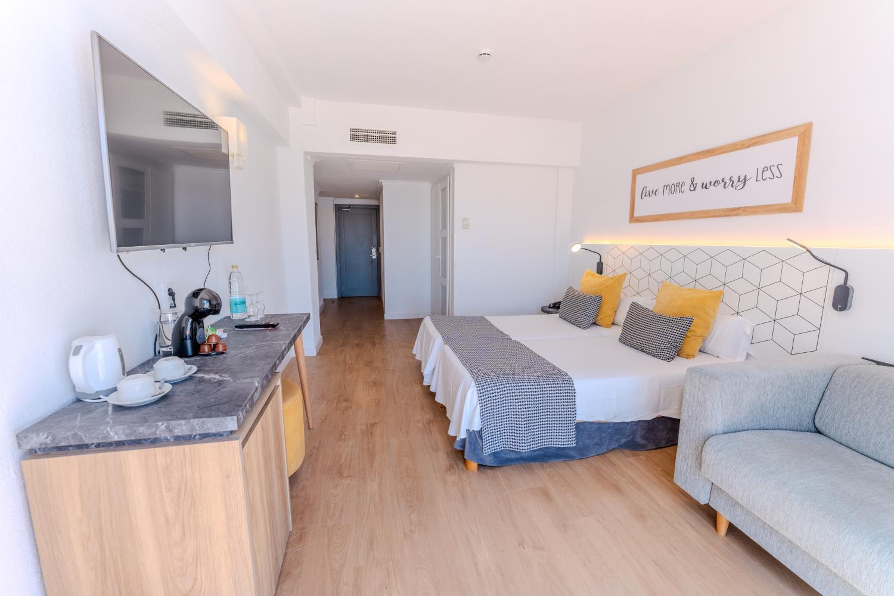 Suite Junior con Bañera de Hidromasaje y Cama Balinesa en Terraza - Acceso al Spa Incluido