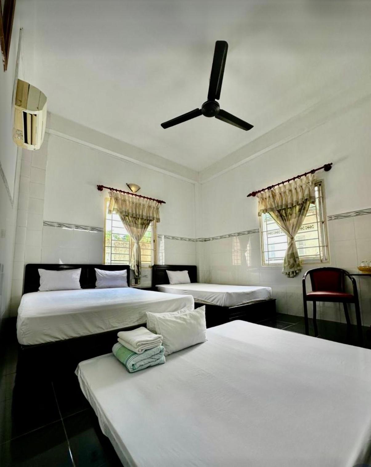 Economy Quadruple Room photo 2