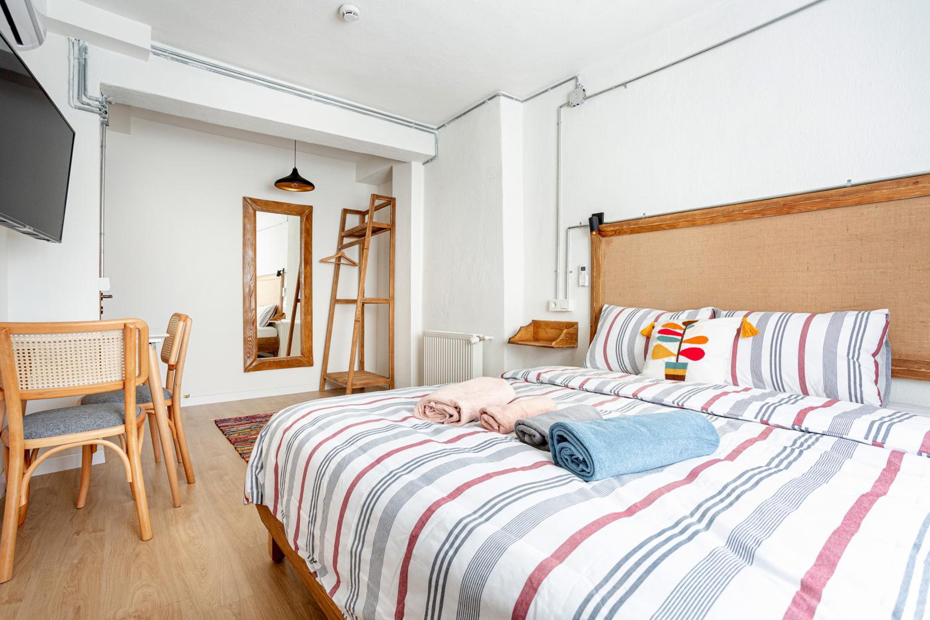 Economy Double Room photo 2