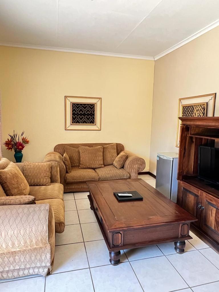 Family Room photo 2